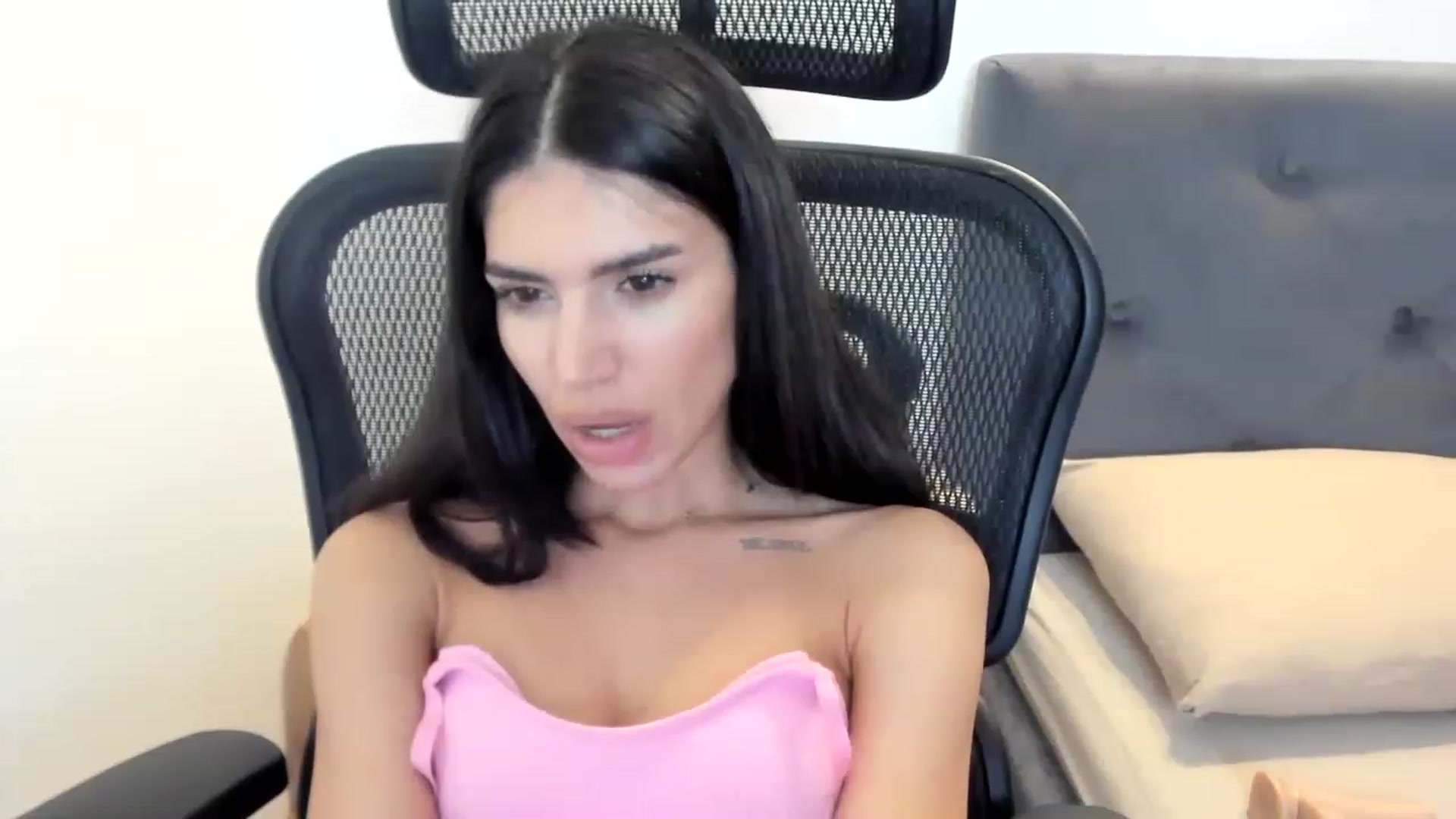 Gallery image thumbnail from Bee_Bee's myfreecams stream on, 11/26/2022, 23:04 image 9 of 20