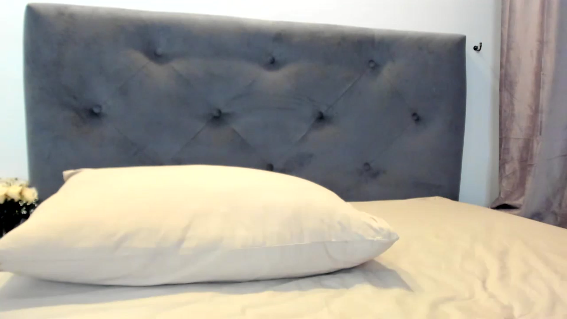 Gallery image thumbnail from Bee_Bee's myfreecams stream on, 11/28/2022, 22:29 image 7 of 20