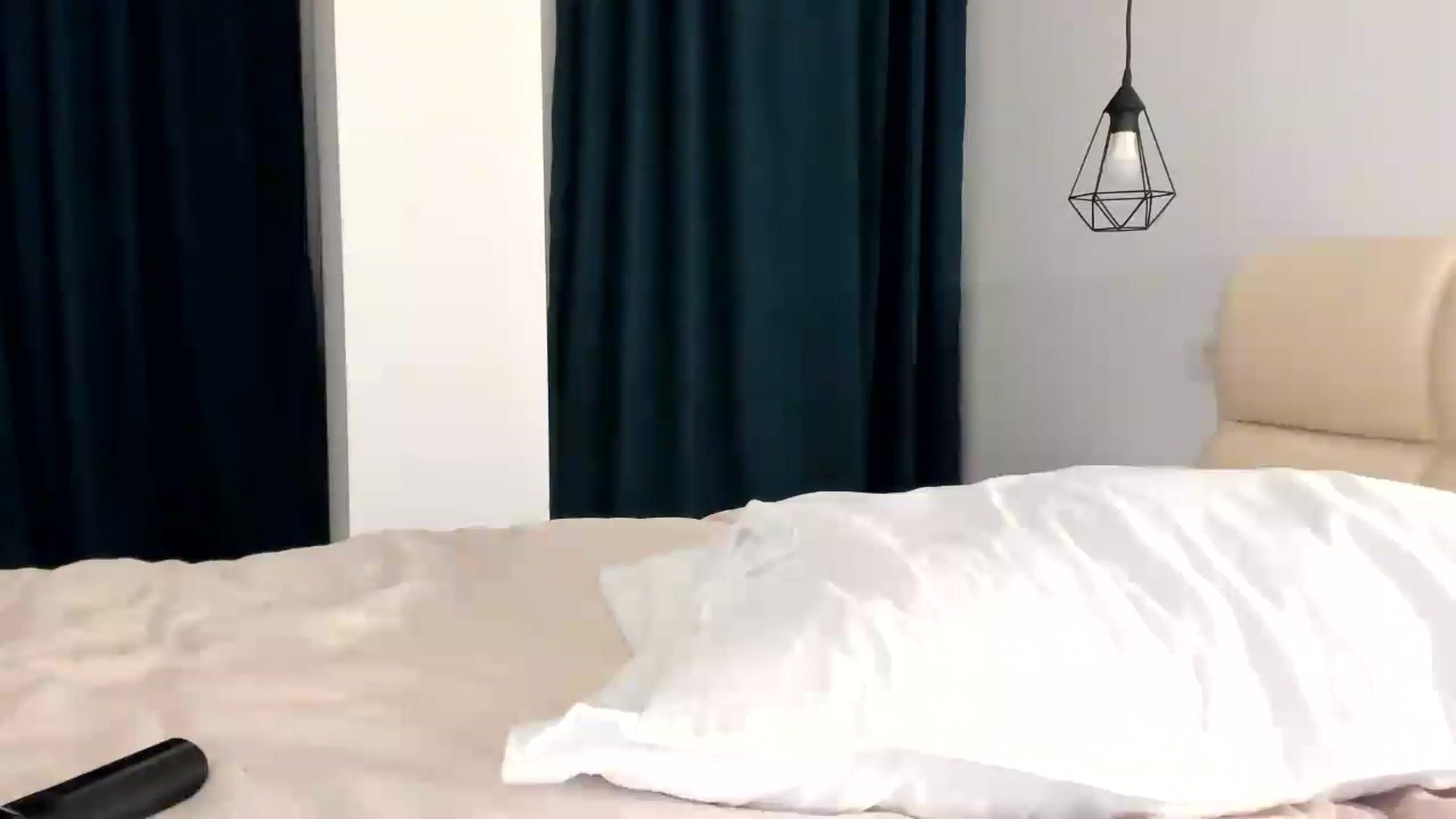 Gallery image thumbnail from Bee_Bee's myfreecams stream on, 12/08/2022, 21:13 image 19 of 20
