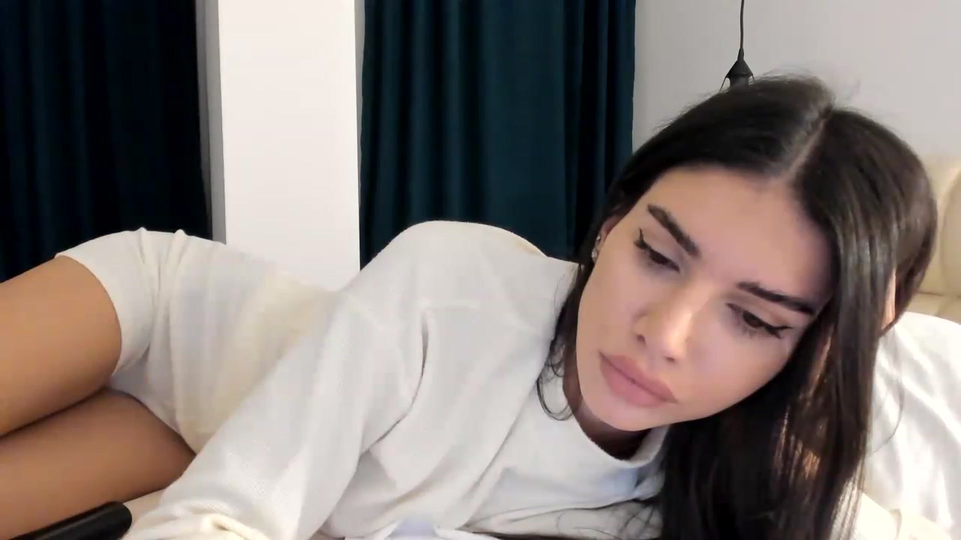 Gallery image thumbnail from Bee_Bee's myfreecams stream on, 12/08/2022, 21:13 image 7 of 20