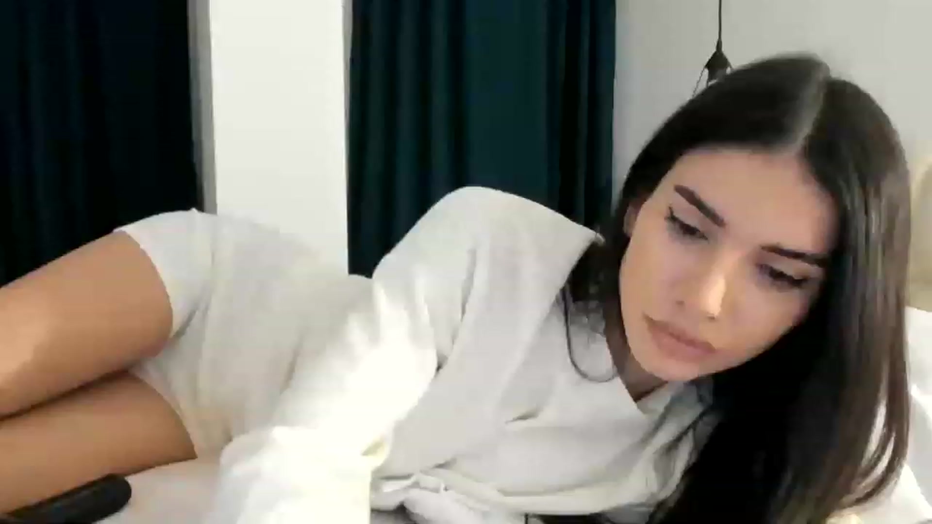 Gallery image thumbnail from Bee_Bee's myfreecams stream on, 12/08/2022, 21:13 image 15 of 20