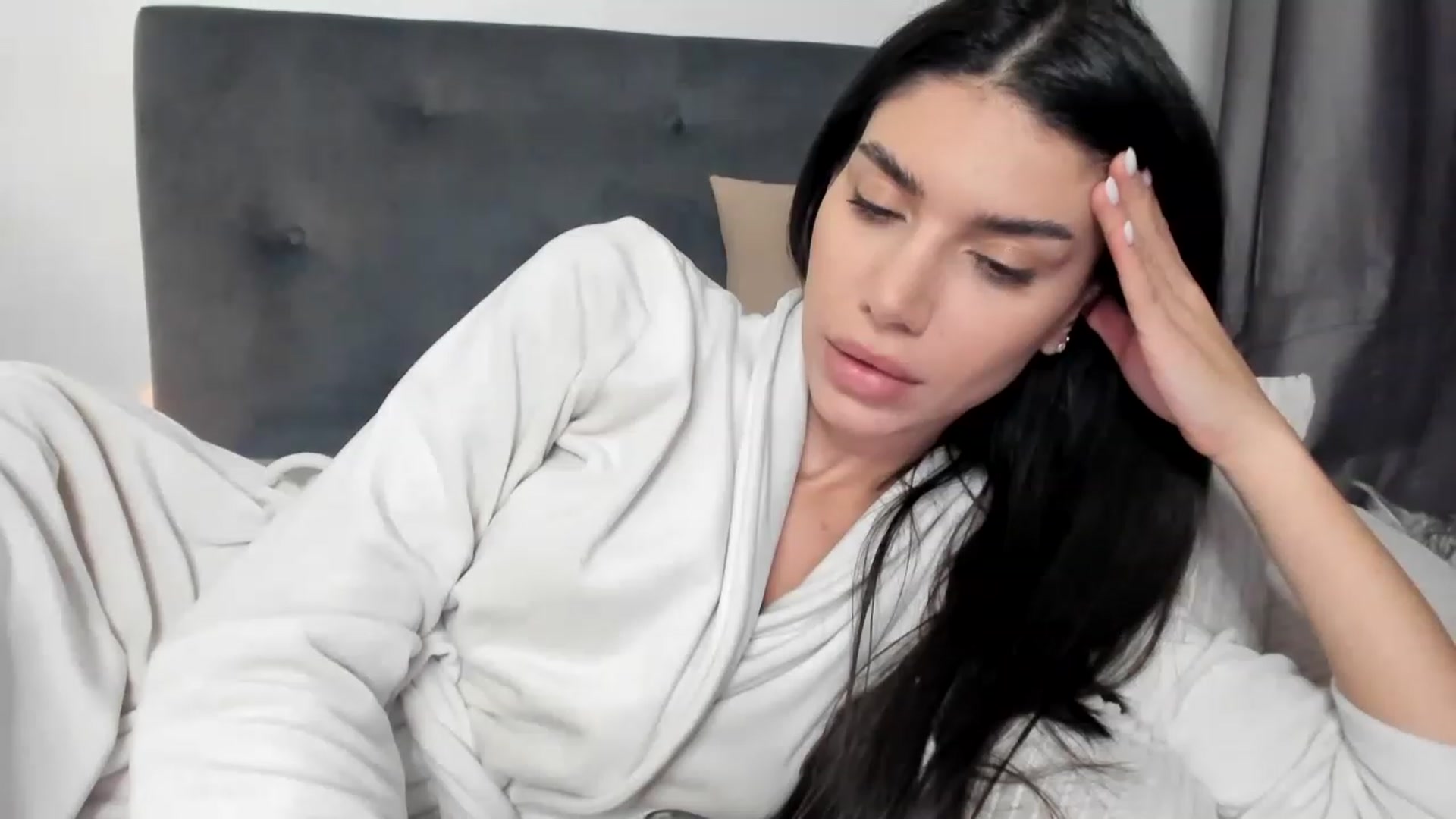 Gallery image thumbnail from Bee_Bee's myfreecams stream on, 12/15/2022, 22:39 image 2 of 20