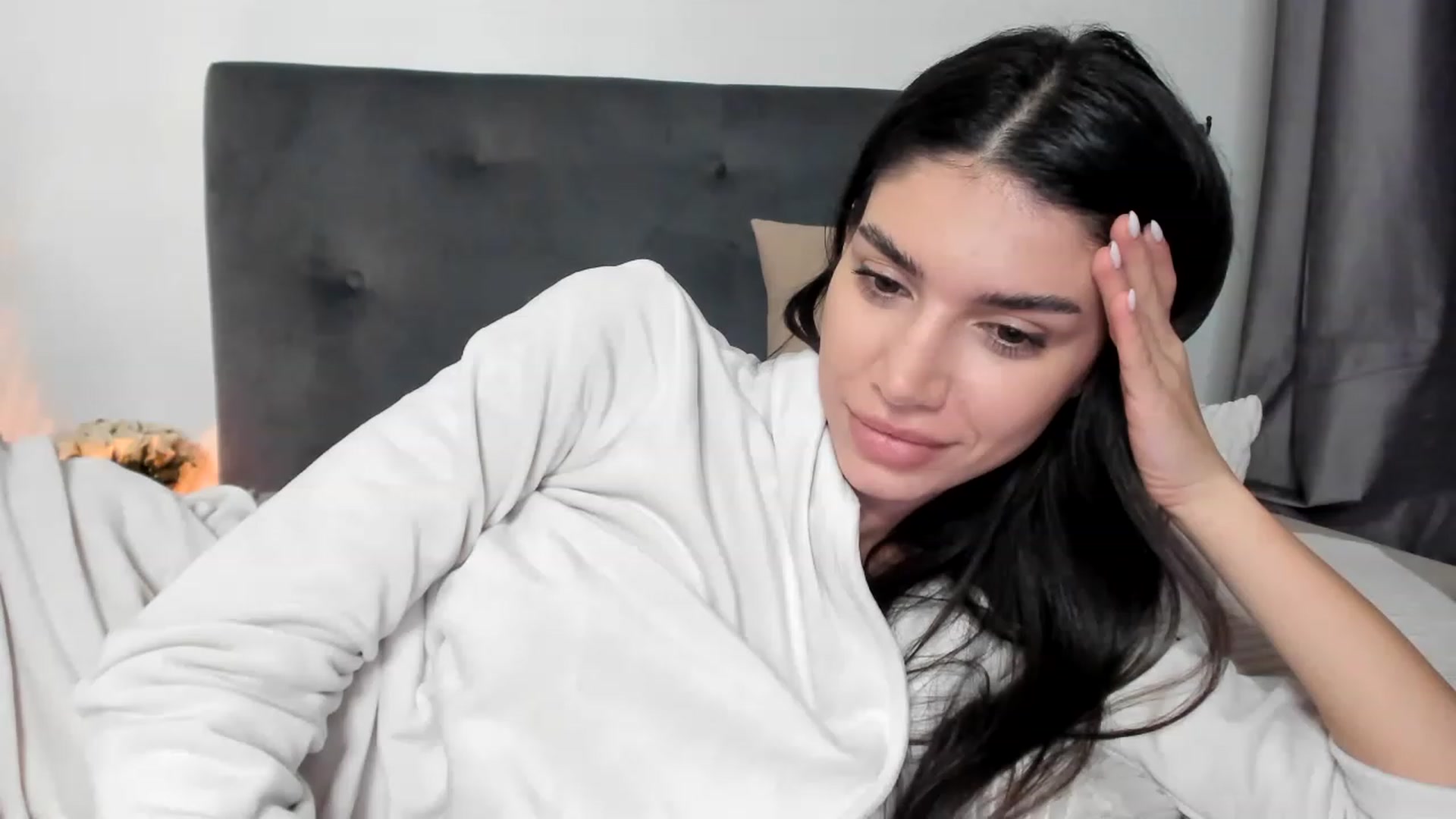 Gallery image thumbnail from Bee_Bee's myfreecams stream on, 12/15/2022, 22:39 image 13 of 20