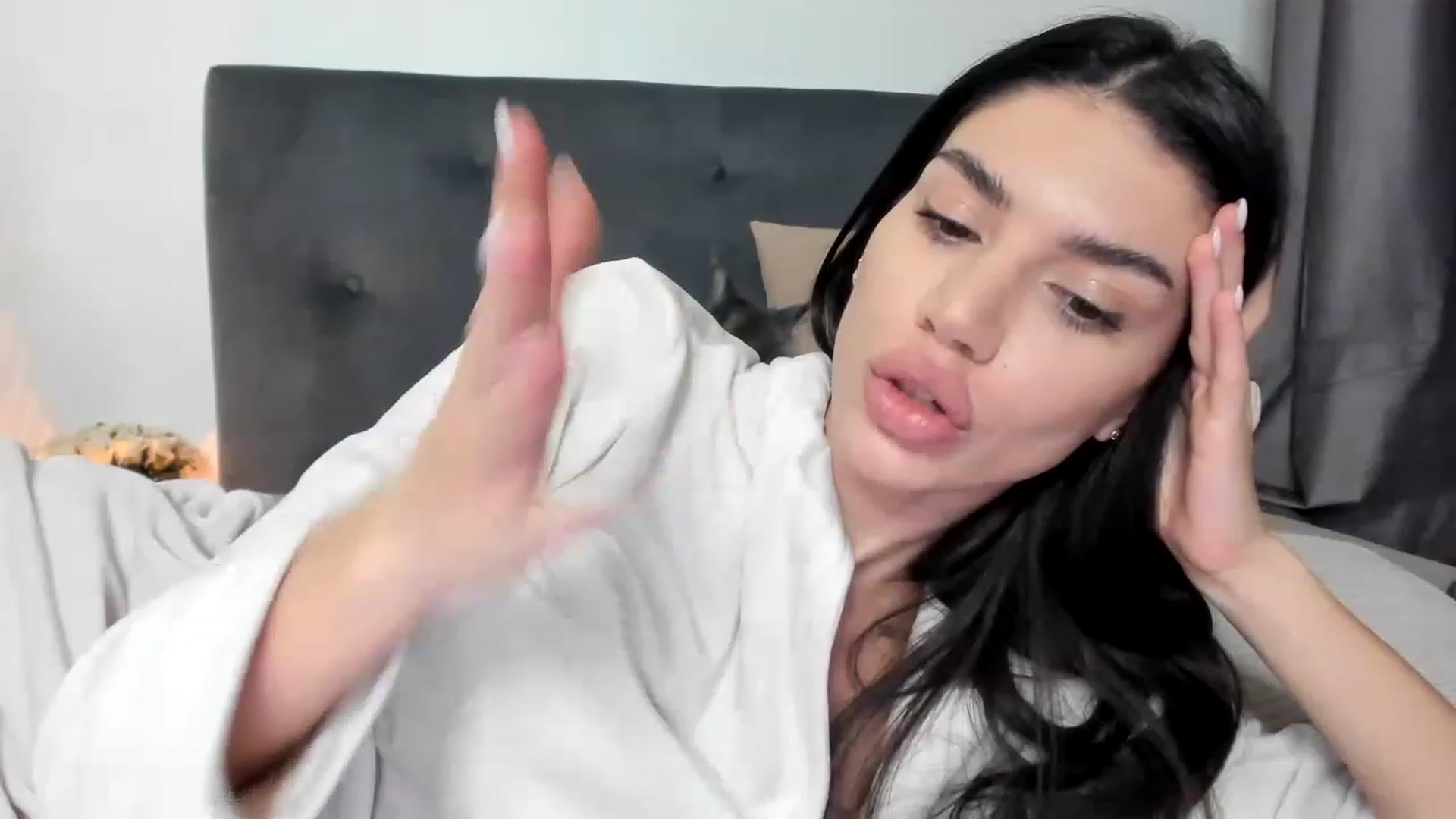 Gallery image thumbnail from Bee_Bee's myfreecams stream on, 12/15/2022, 22:39 image 15 of 20