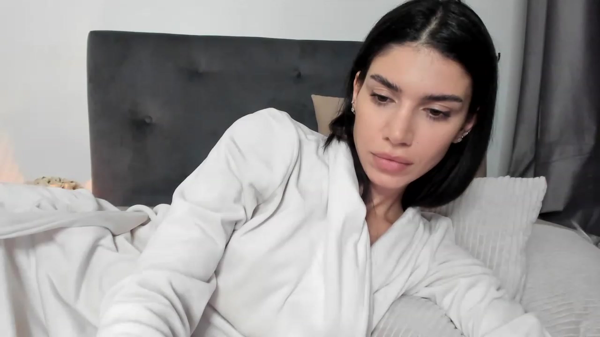 Gallery image thumbnail from Bee_Bee's myfreecams stream on, 12/15/2022, 22:39 image 8 of 20
