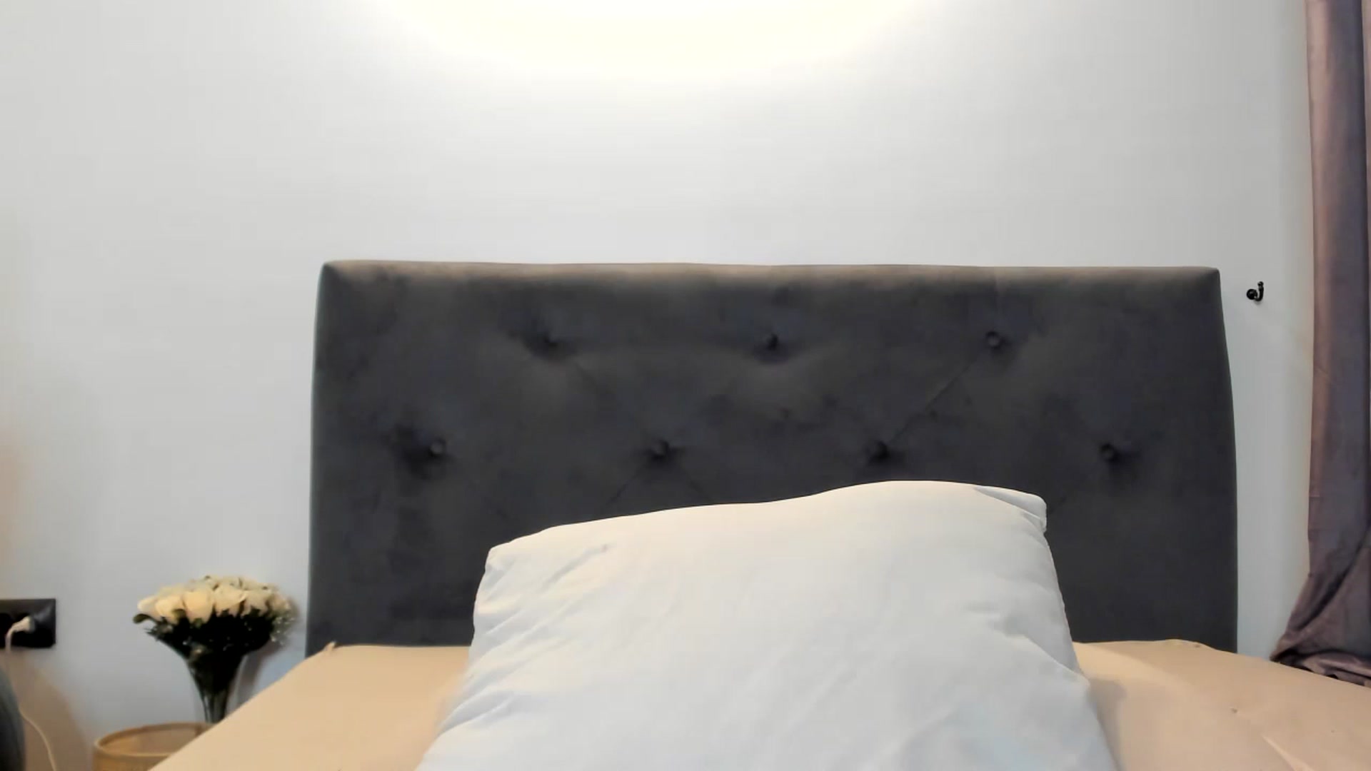 Gallery image thumbnail from Bee_Bee's myfreecams stream on, 12/16/2022, 23:58 image 13 of 20