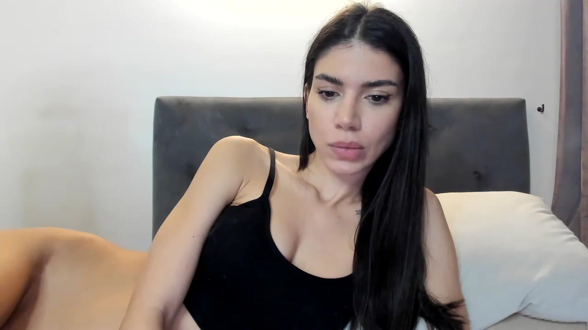 Gallery image thumbnail from Bee_Bee's myfreecams stream on, 12/17/2022, 23:26 image 7 of 20
