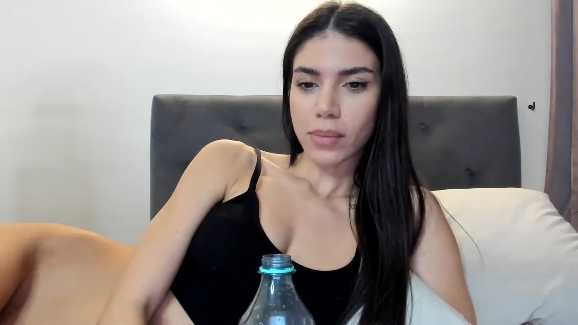 Gallery image thumbnail from Bee_Bee's myfreecams stream on, 12/17/2022, 23:26 image 6 of 20