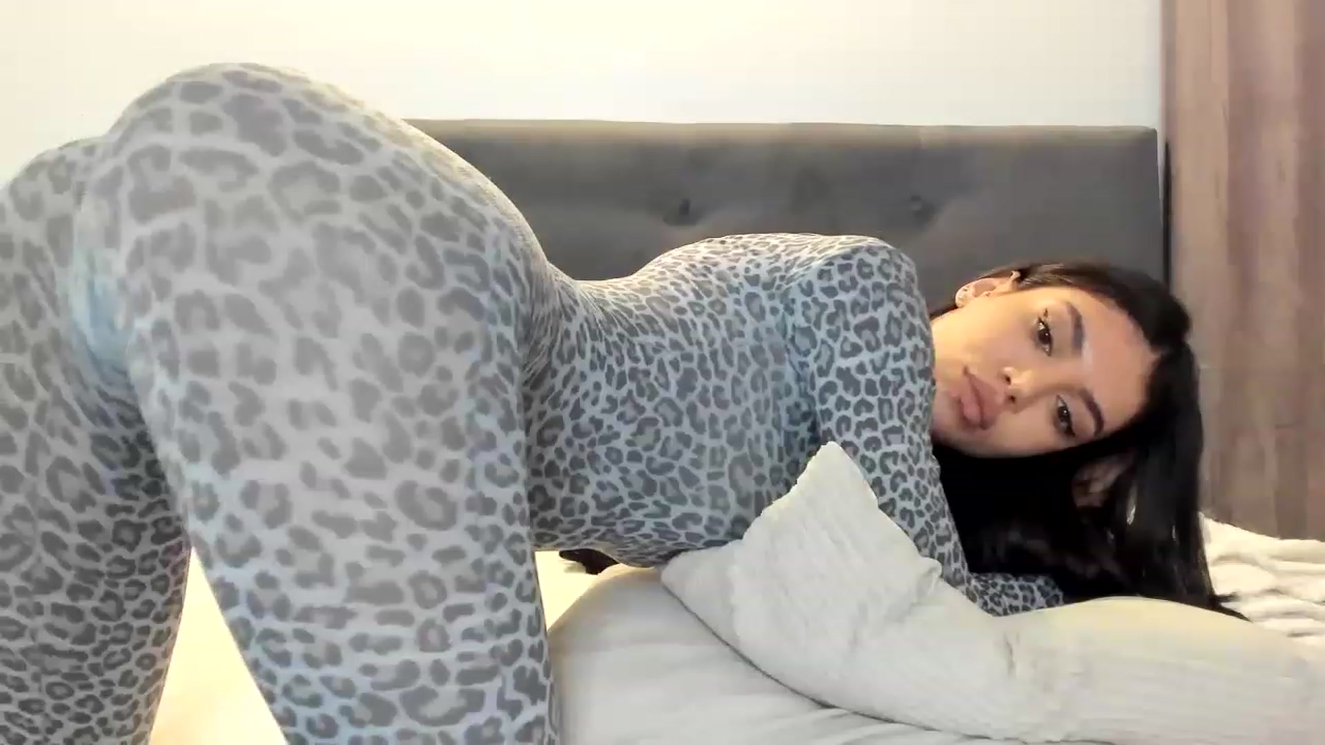 Gallery image thumbnail from Bee_Bee's myfreecams stream on, 01/01/2023, 22:38 image 3 of 20
