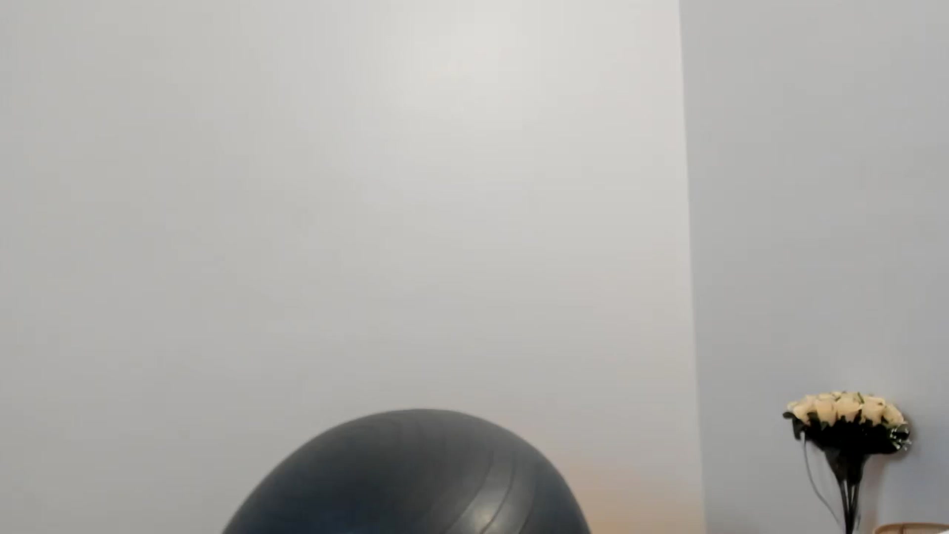 Gallery image thumbnail from Bee_Bee's myfreecams stream on, 01/02/2023, 24:02 image 18 of 20