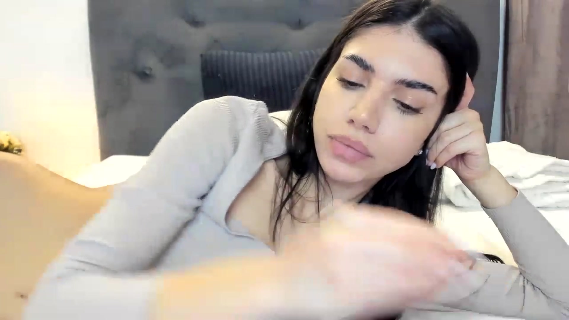 Gallery image thumbnail from Bee_Bee's myfreecams stream on, 01/02/2023, 23:39 image 19 of 20