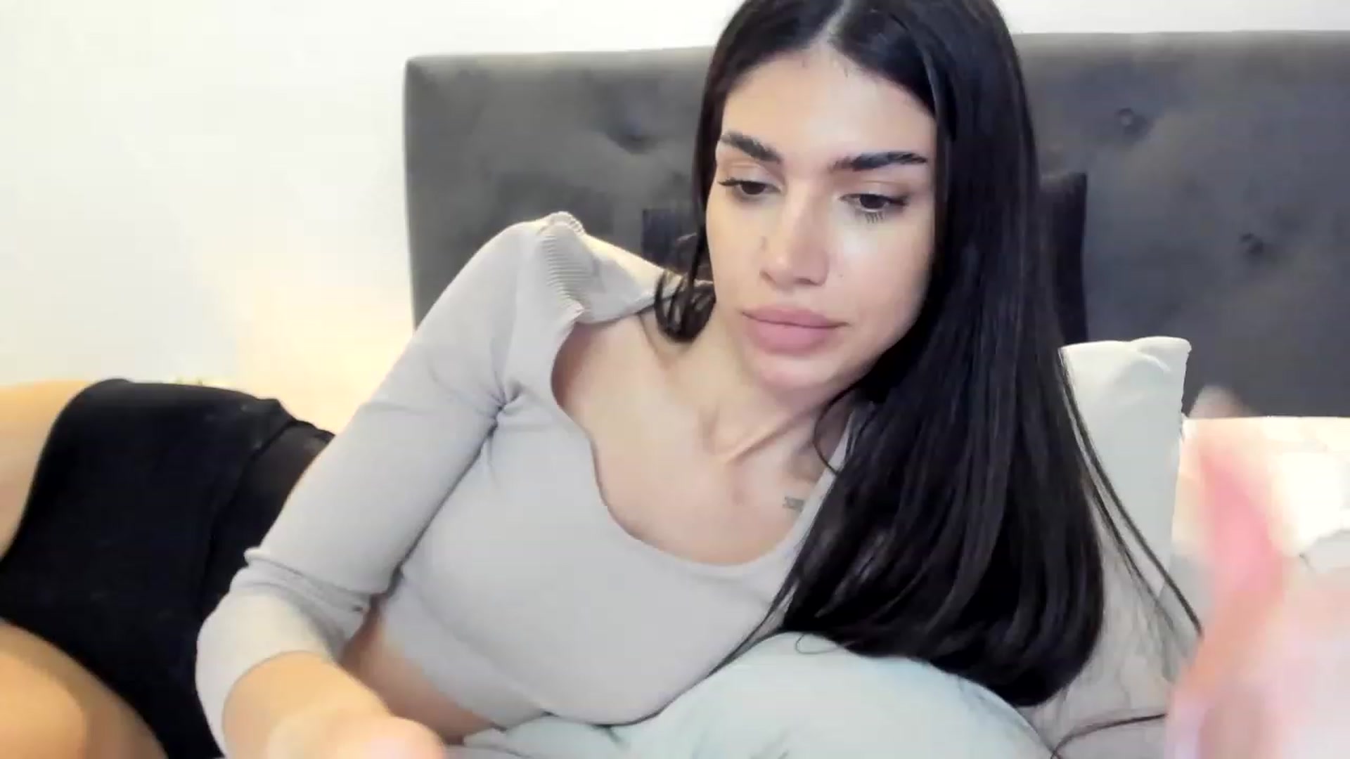 Gallery image thumbnail from Bee_Bee's myfreecams stream on, 01/02/2023, 23:39 image 1 of 20
