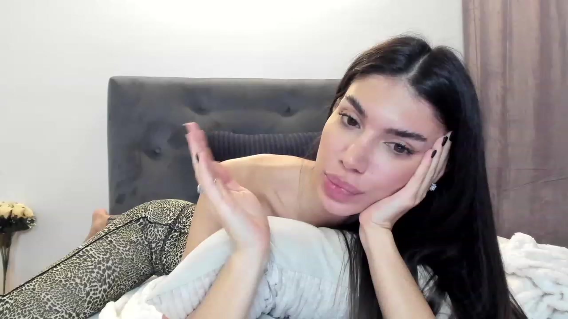 Gallery image thumbnail from Bee_Bee's myfreecams stream on, 01/07/2023, 23:31 image 17 of 20