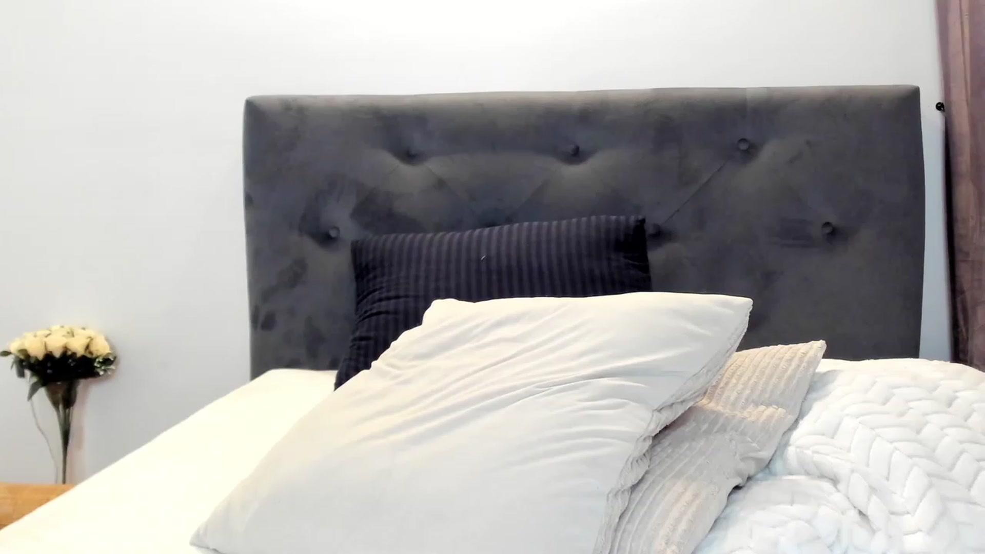 Gallery image thumbnail from Bee_Bee's myfreecams stream on, 01/12/2023, 23:57 image 8 of 20