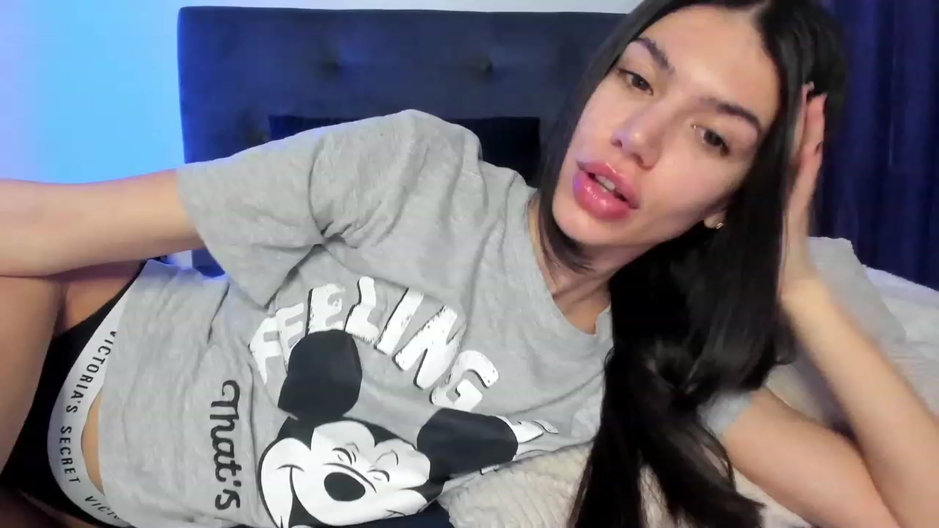 Gallery image thumbnail from Bee_Bee's myfreecams stream on, 01/17/2023, 22:13 image 2 of 20