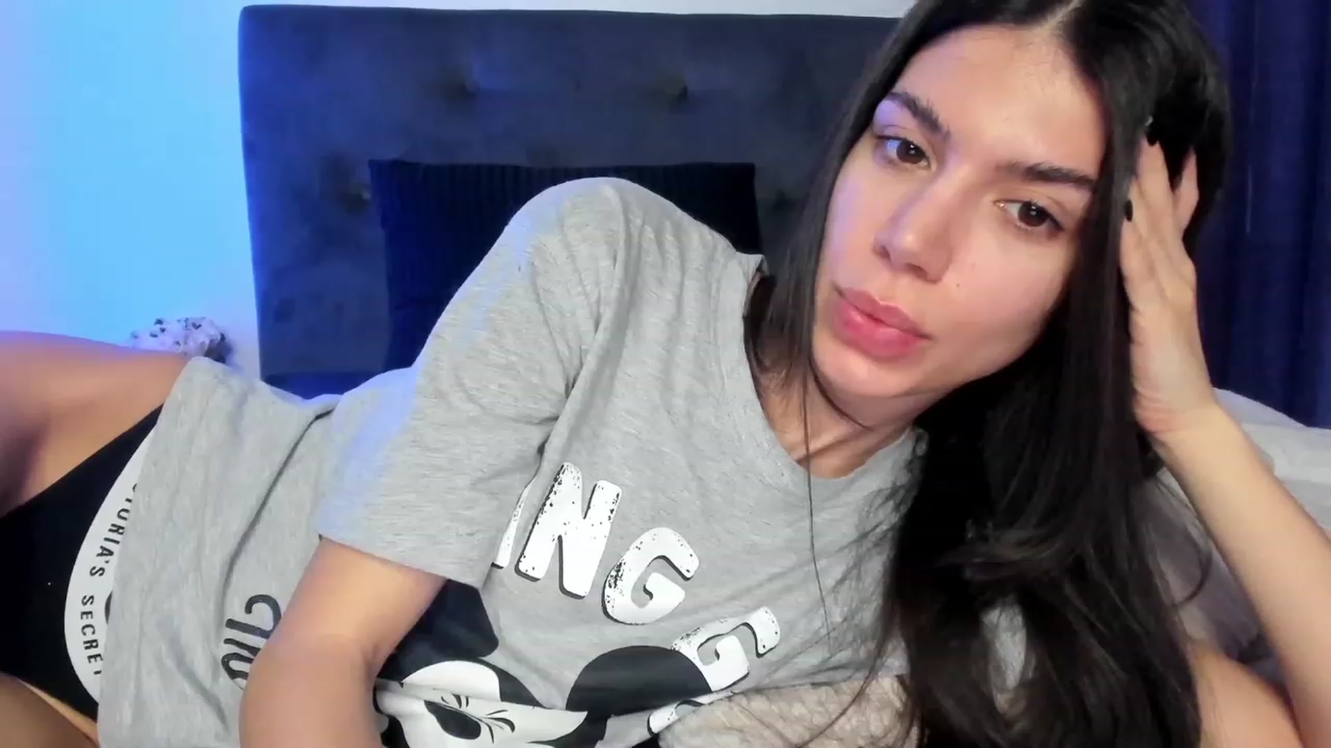Gallery image thumbnail from Bee_Bee's myfreecams stream on, 01/17/2023, 22:13 image 20 of 20