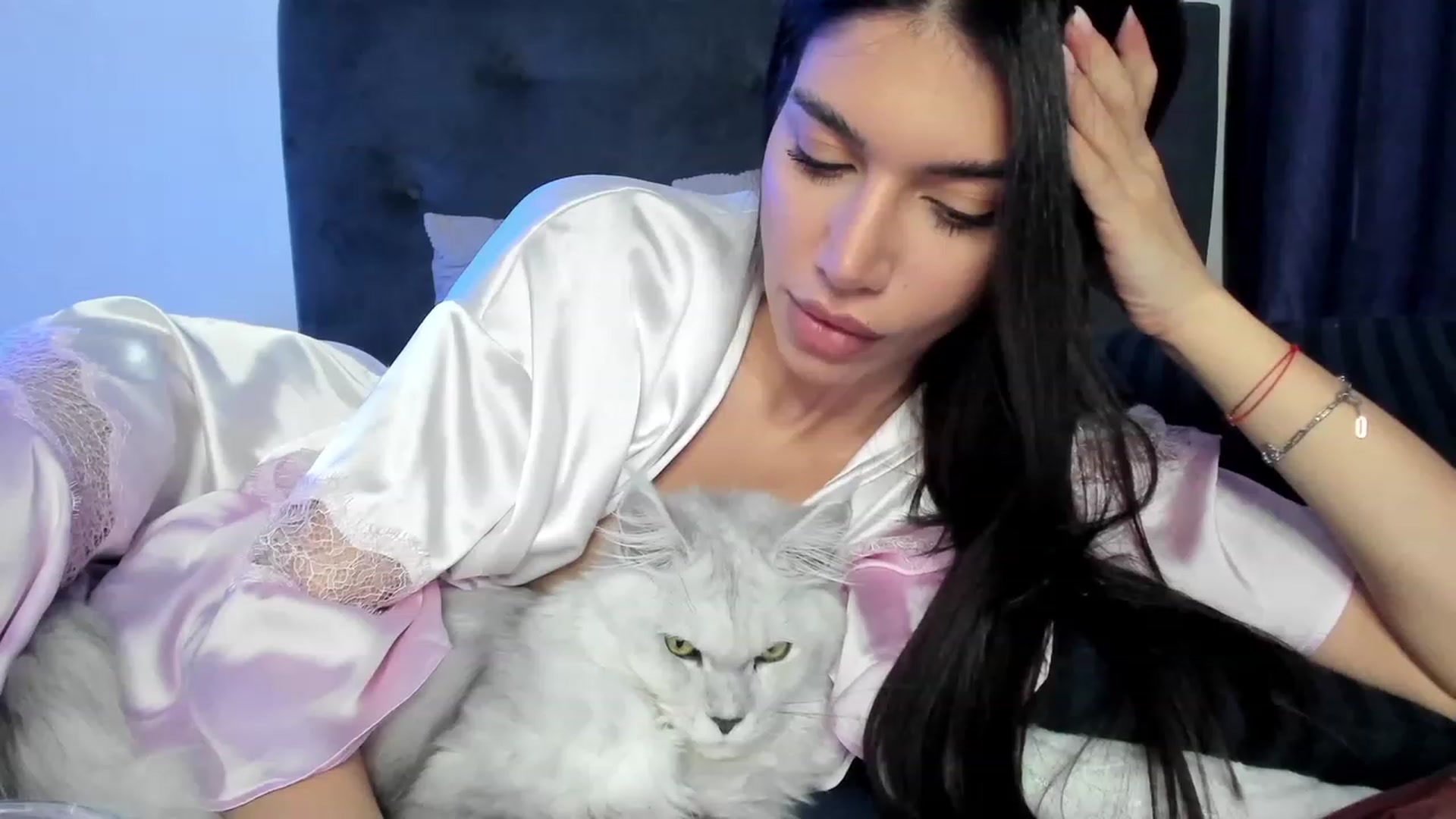 Gallery image thumbnail from Bee_Bee's myfreecams stream on, 01/27/2023, 22:50 image 10 of 20
