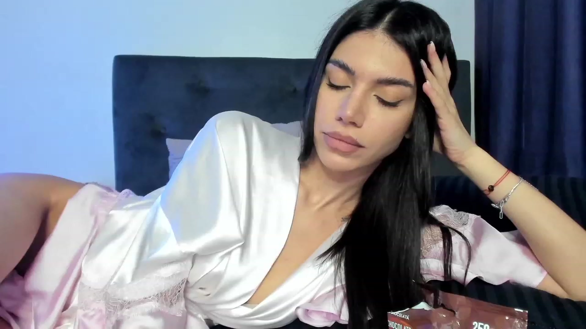Gallery image thumbnail from Bee_Bee's myfreecams stream on, 01/27/2023, 22:50 image 6 of 20