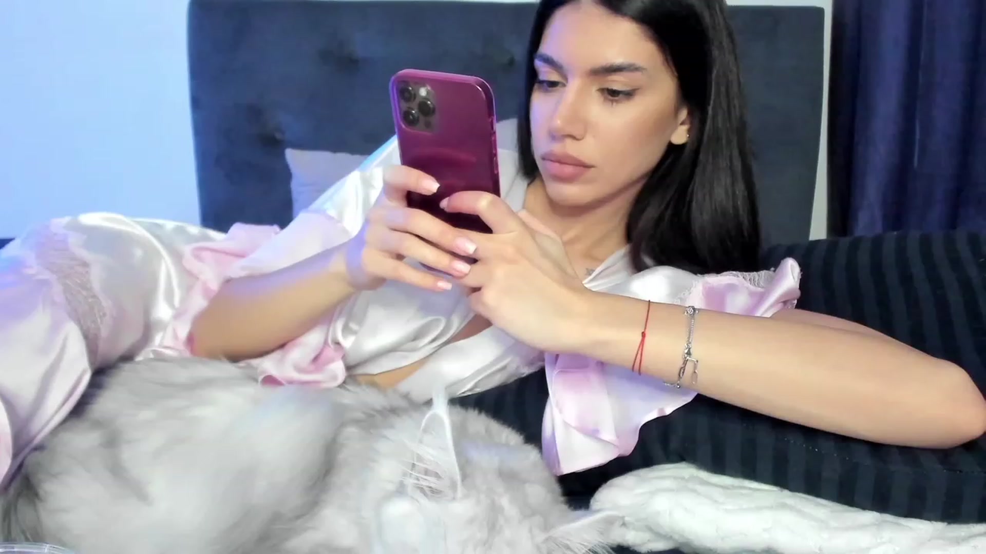 Gallery image thumbnail from Bee_Bee's myfreecams stream on, 01/27/2023, 22:50 image 9 of 20