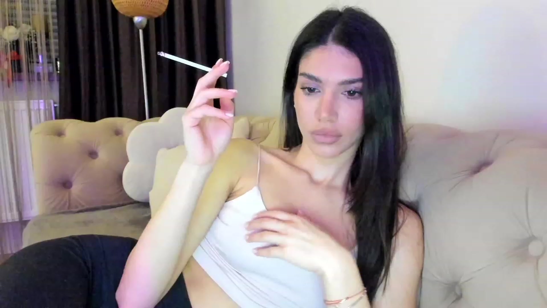 Gallery image thumbnail from Bee_Bee's myfreecams stream on, 01/28/2023, 20:57 image 4 of 20