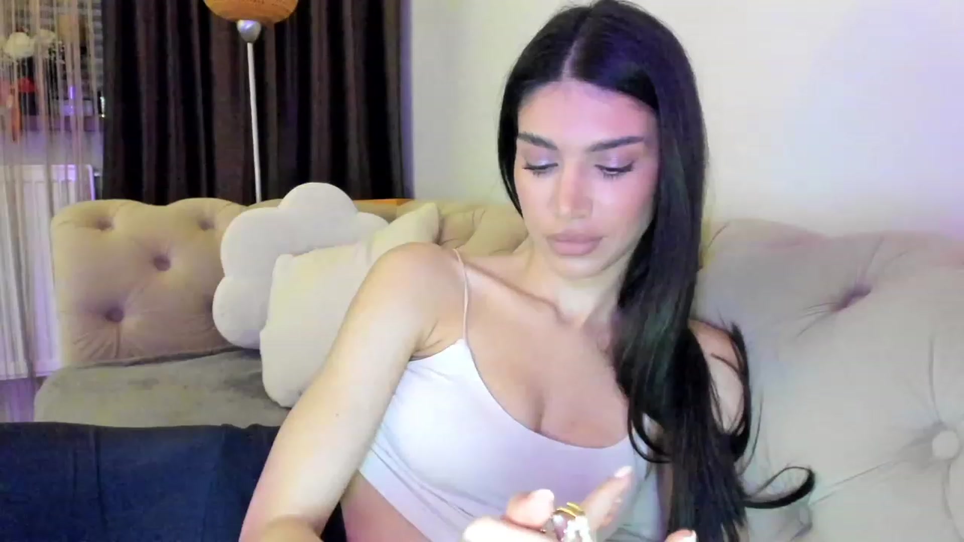 Gallery image thumbnail from Bee_Bee's myfreecams stream on, 01/28/2023, 20:57 image 19 of 20