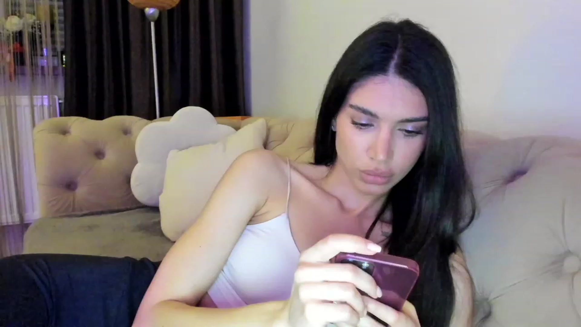 Gallery image thumbnail from Bee_Bee's myfreecams stream on, 01/28/2023, 20:57 image 15 of 20