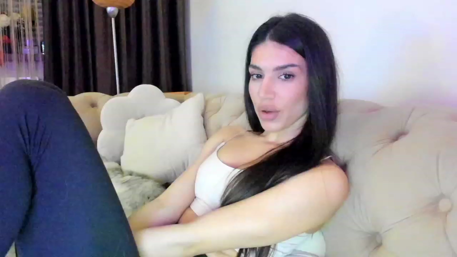 Gallery image thumbnail from Bee_Bee's myfreecams stream on, 01/28/2023, 22:37 image 3 of 20