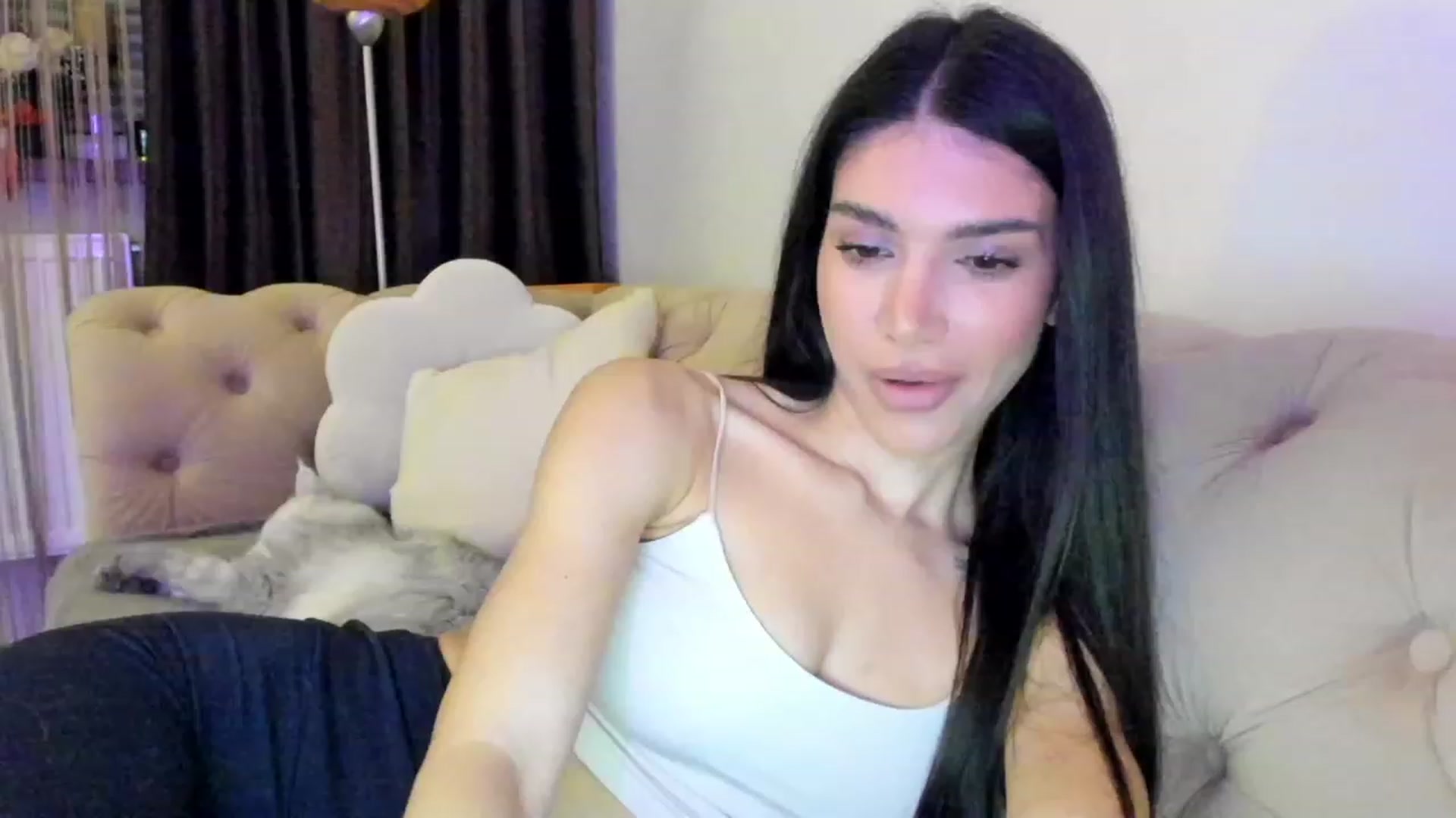Gallery image thumbnail from Bee_Bee's myfreecams stream on, 01/28/2023, 22:37 image 2 of 20