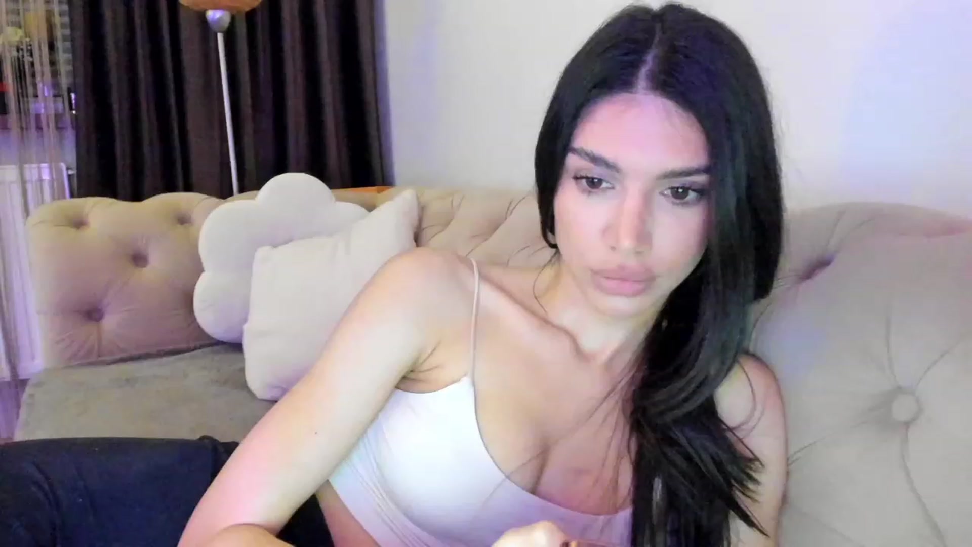 Gallery image thumbnail from Bee_Bee's myfreecams stream on, 01/28/2023, 22:37 image 15 of 20