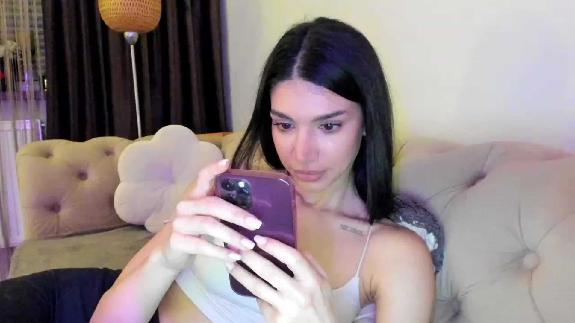Gallery image thumbnail from Bee_Bee's myfreecams stream on, 01/28/2023, 22:37 image 20 of 20