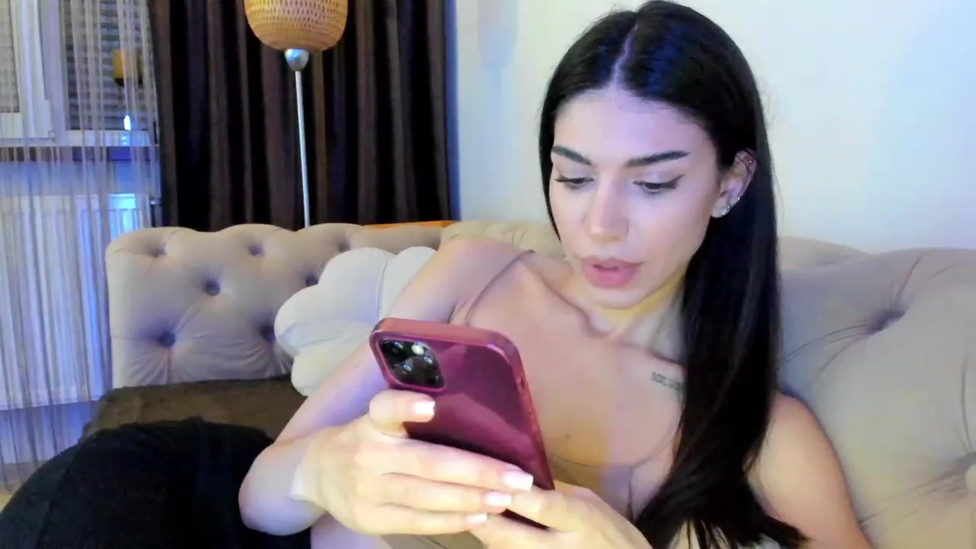 Gallery image thumbnail from Bee_Bee's myfreecams stream on, 01/30/2023, 22:36 image 14 of 20