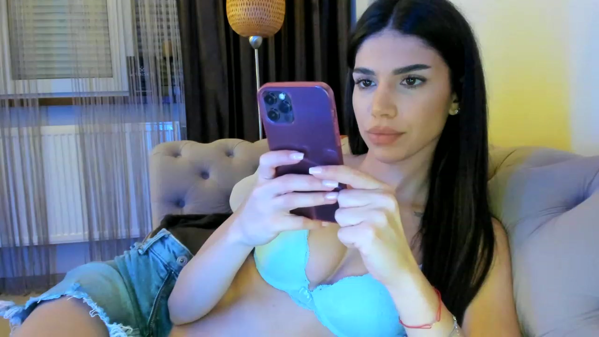 Gallery image thumbnail from Bee_Bee's myfreecams stream on, 02/01/2023, 22:06 image 4 of 20