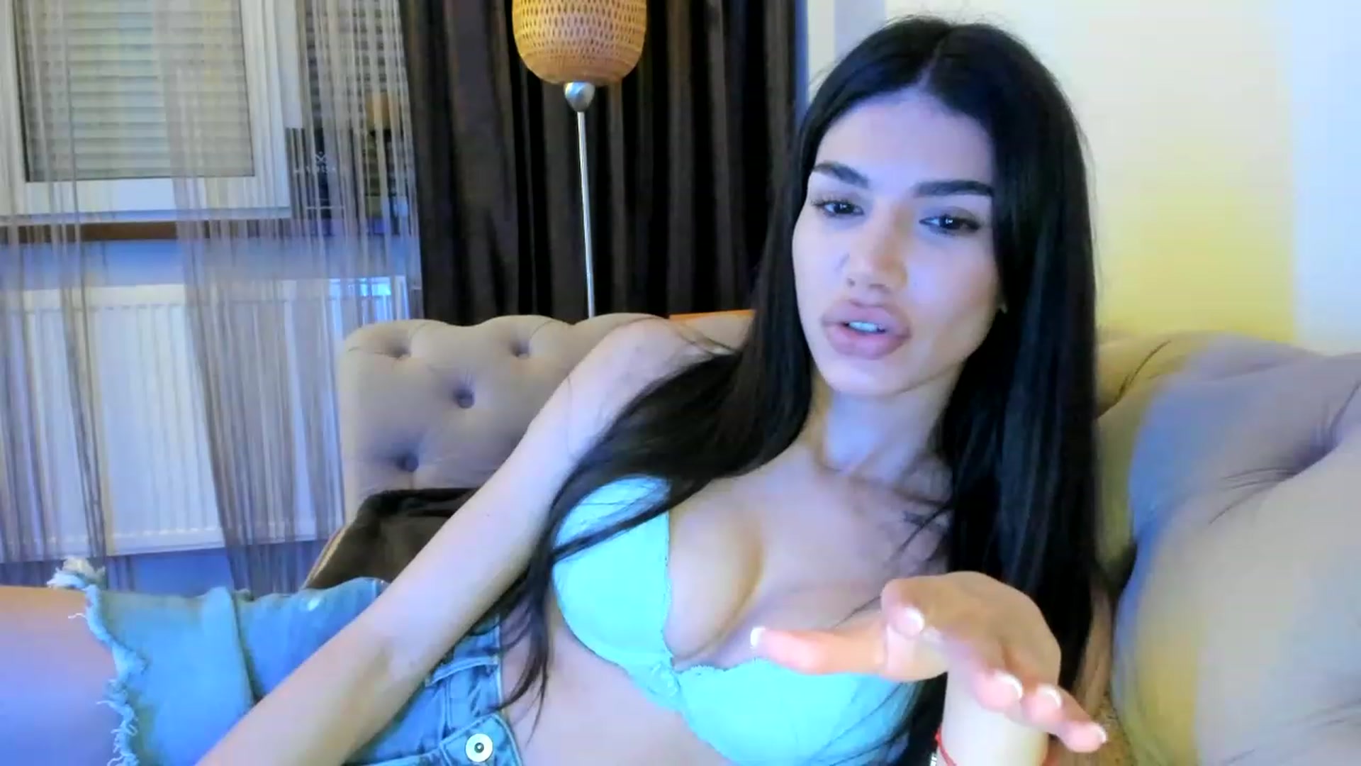 Gallery image thumbnail from Bee_Bee's myfreecams stream on, 02/01/2023, 22:06 image 6 of 20