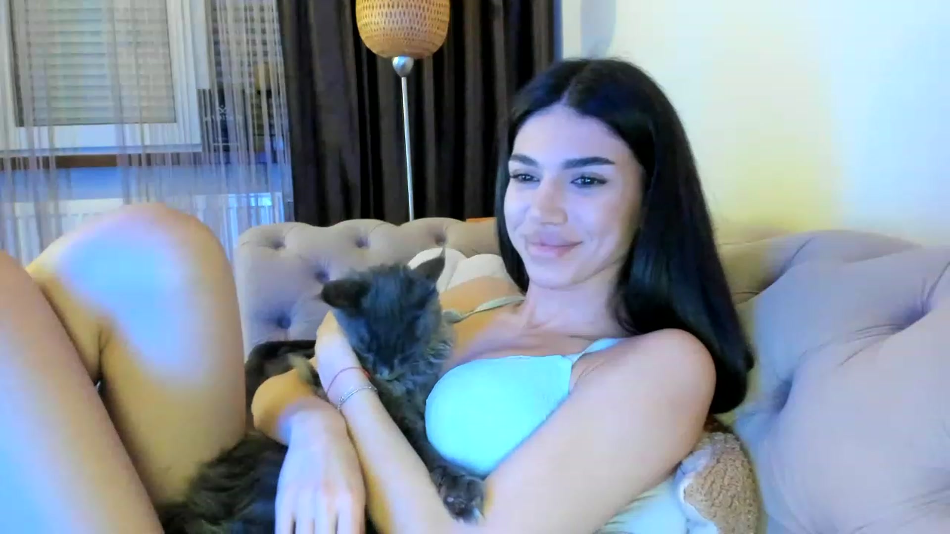 Gallery image thumbnail from Bee_Bee's myfreecams stream on, 02/01/2023, 22:06 image 8 of 20