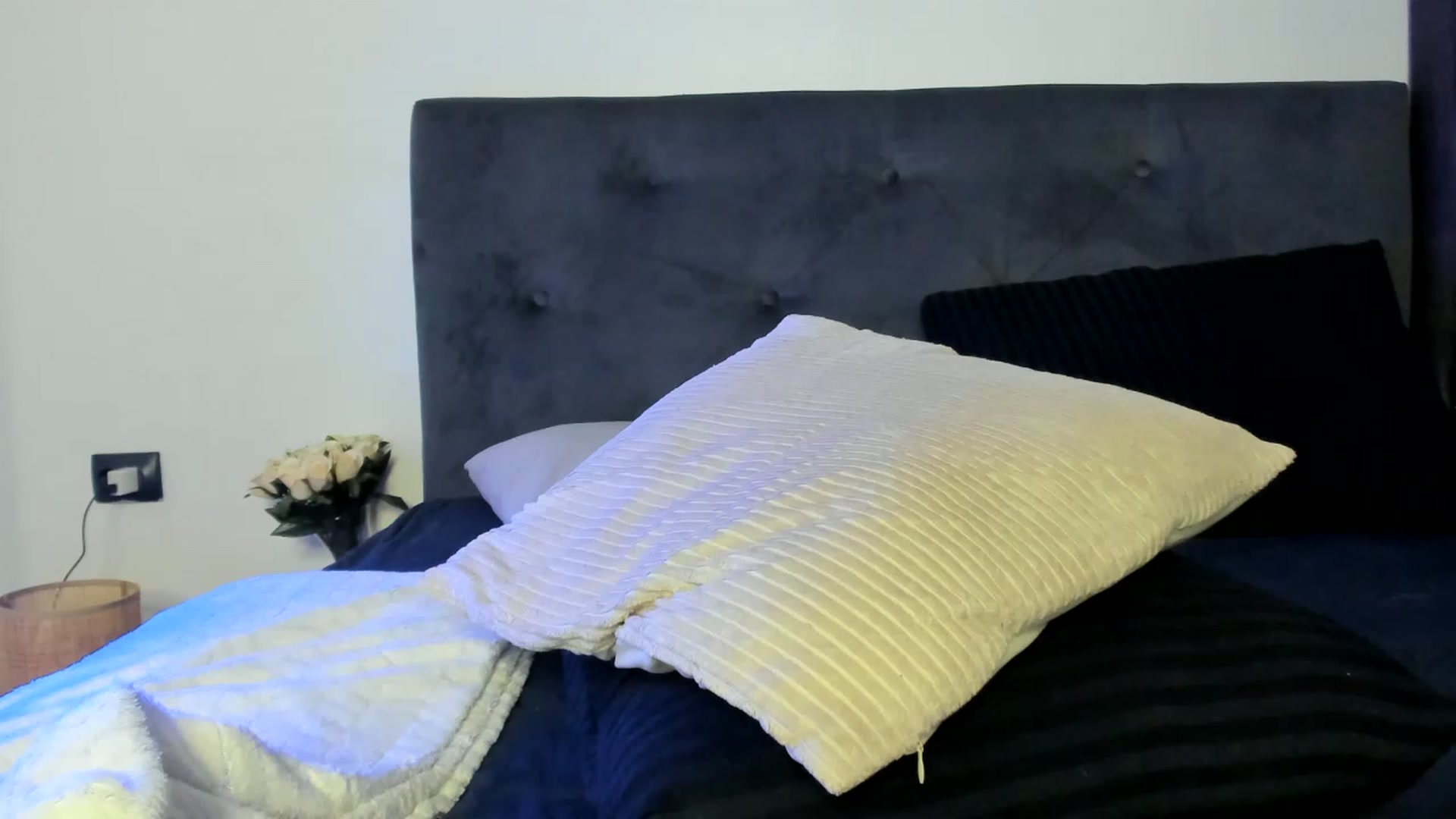 Gallery image thumbnail from Bee_Bee's myfreecams stream on, 02/02/2023, 23:29 image 18 of 20