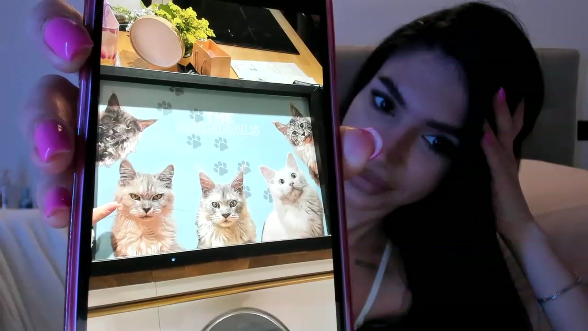 Gallery image thumbnail from Bee_Bee's myfreecams stream on, 02/09/2023, 22:14 image 12 of 20