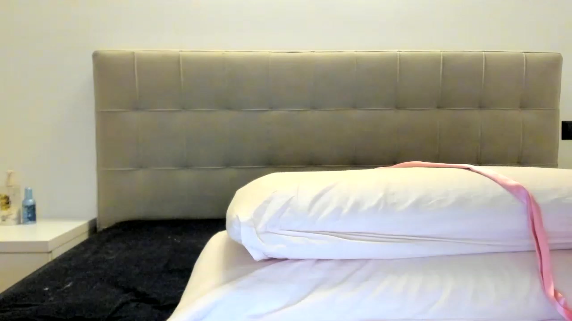 Gallery image thumbnail from Bee_Bee's myfreecams stream on, 02/09/2023, 22:14 image 11 of 20