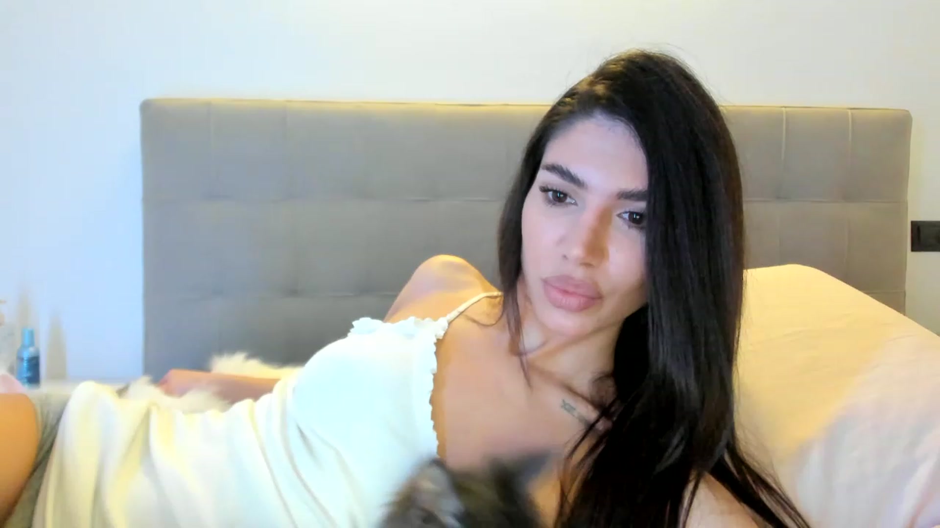 Gallery image thumbnail from Bee_Bee's myfreecams stream on, 02/09/2023, 23:07 image 10 of 20