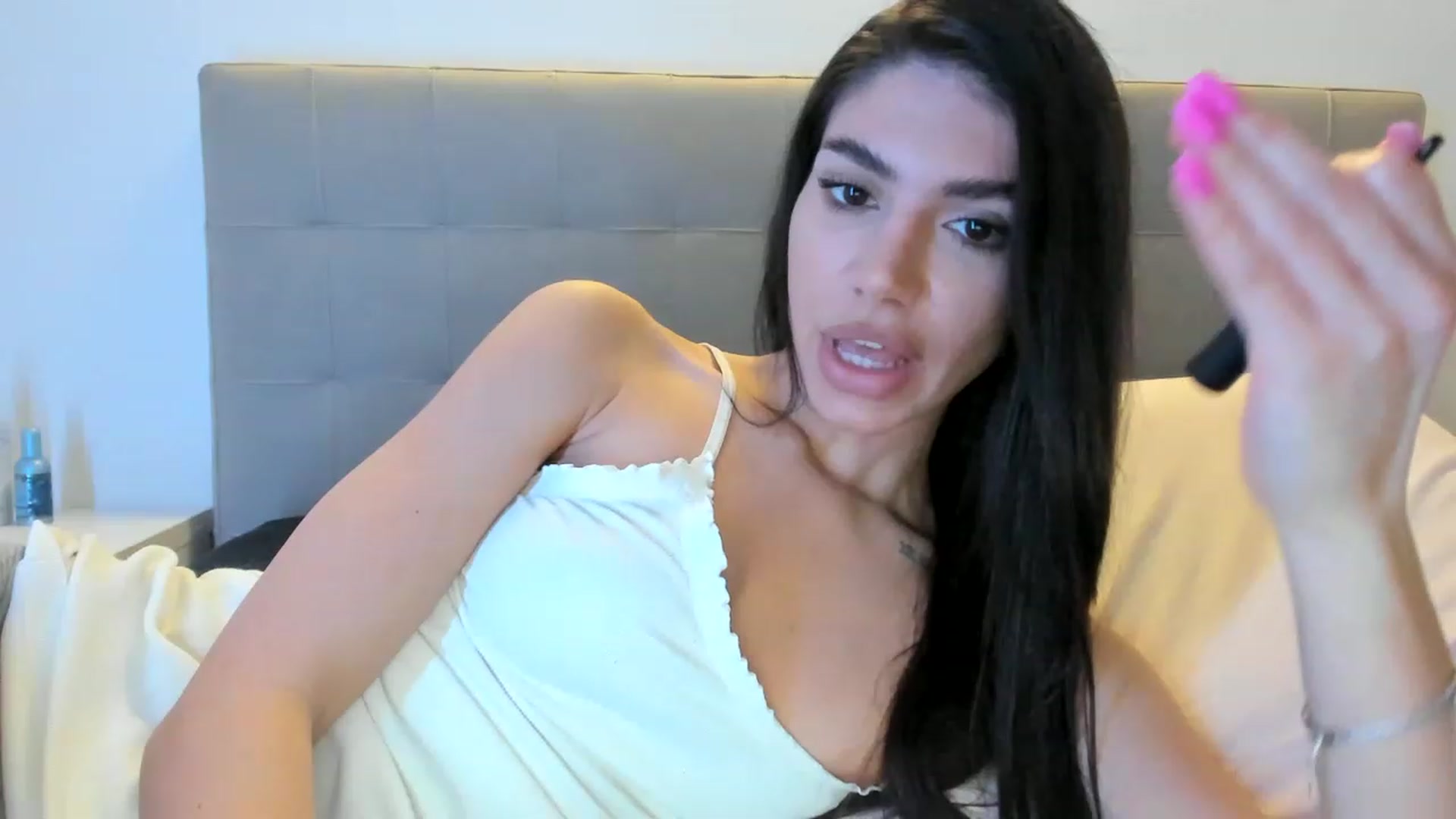 Gallery image thumbnail from Bee_Bee's myfreecams stream on, 02/09/2023, 23:07 image 15 of 20