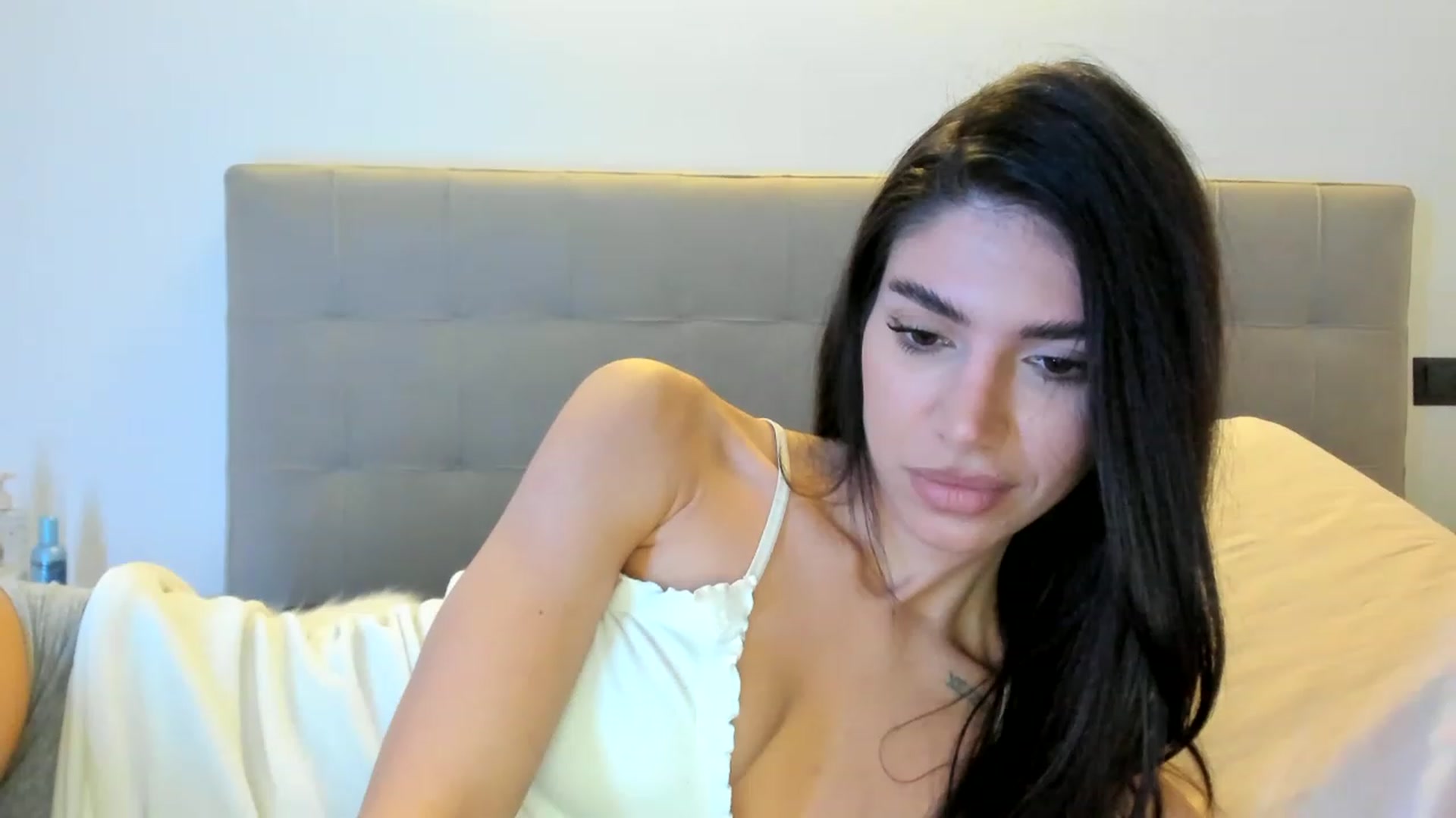 Gallery image thumbnail from Bee_Bee's myfreecams stream on, 02/09/2023, 23:07 image 11 of 20