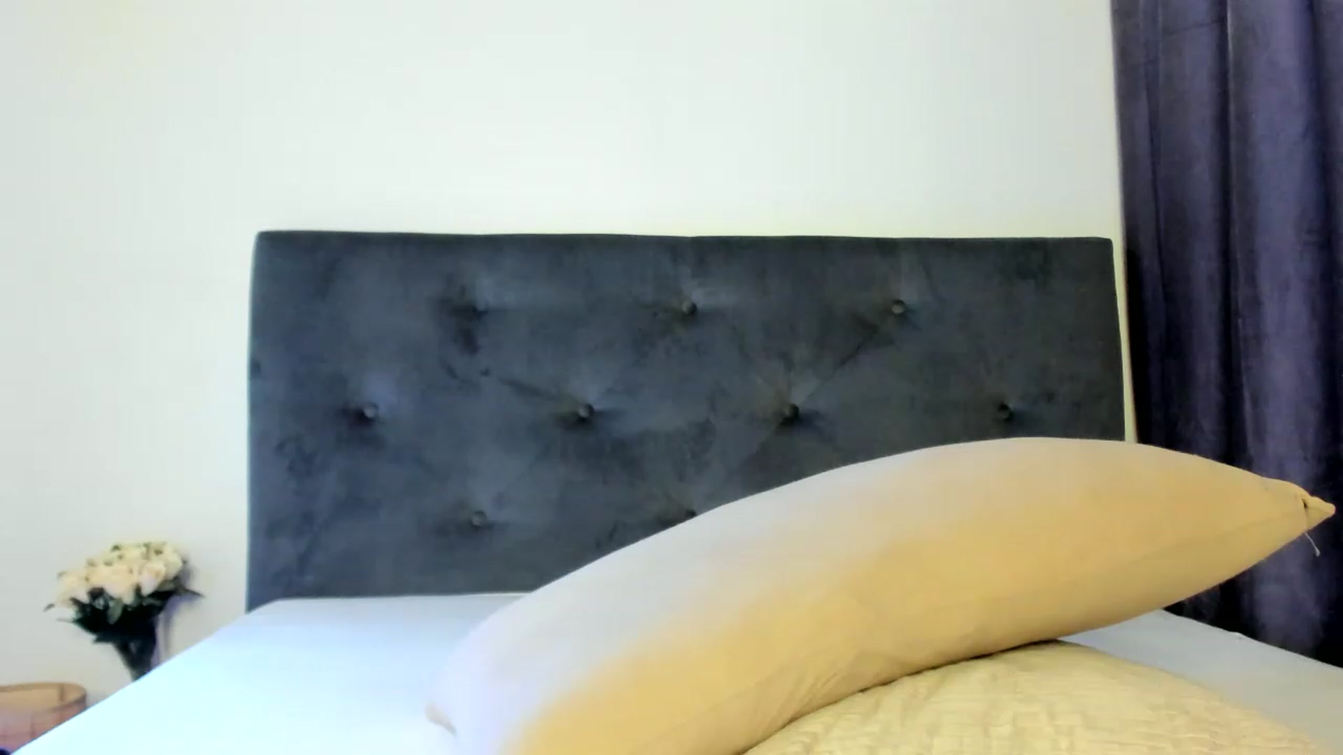 Gallery image thumbnail from Bee_Bee's myfreecams stream on, 02/11/2023, 22:16 image 9 of 20