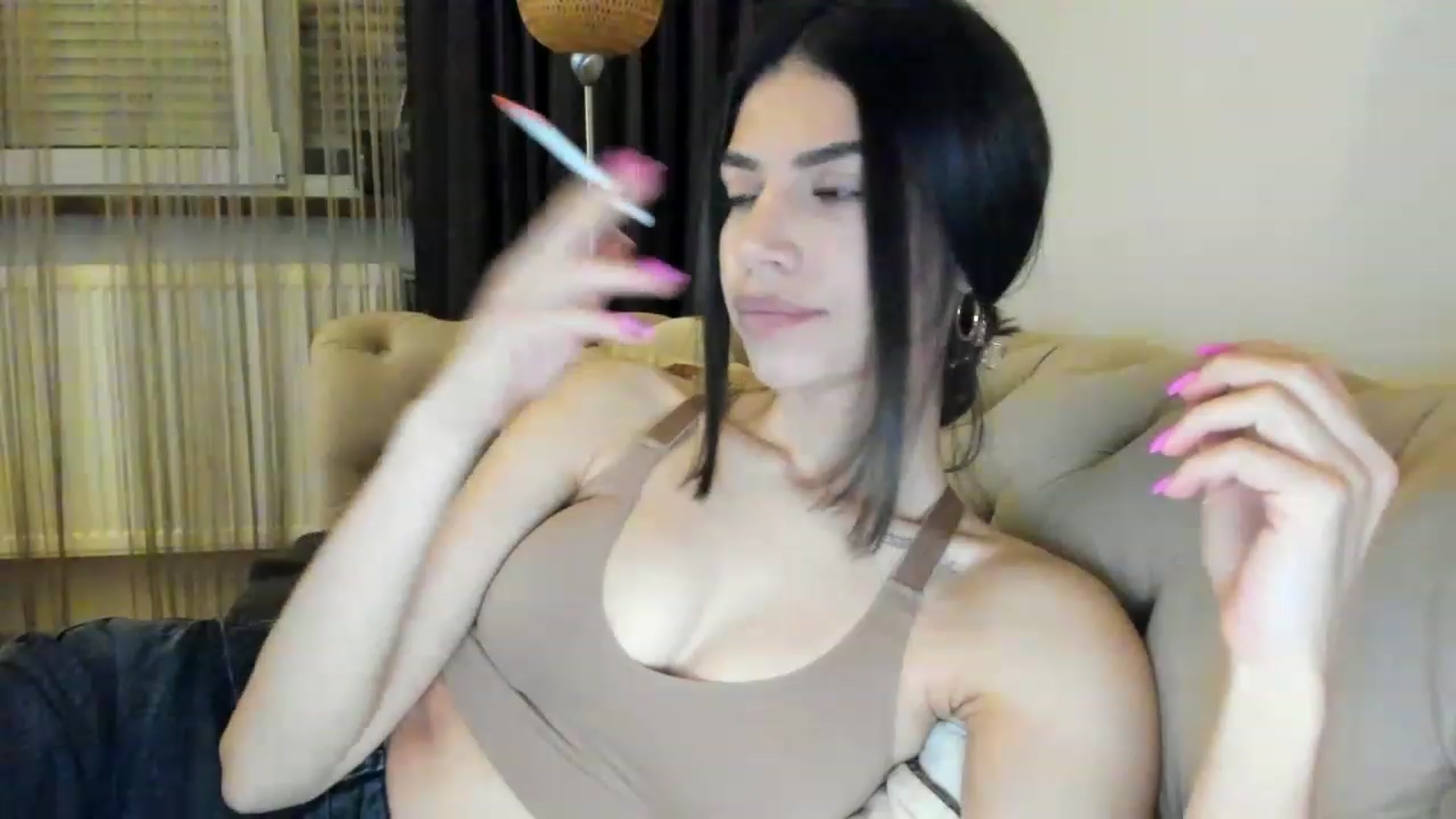 Gallery image thumbnail from Bee_Bee's myfreecams stream on, 02/18/2023, 22:19 image 17 of 20