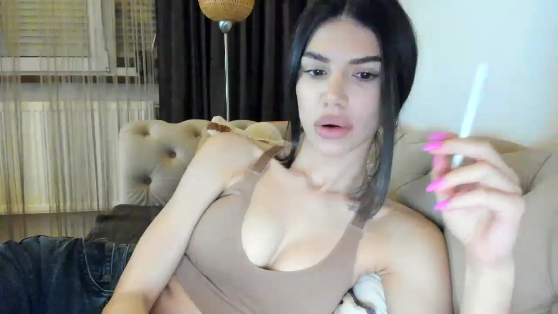 Gallery image thumbnail from Bee_Bee's myfreecams stream on, 02/18/2023, 22:19 image 16 of 20