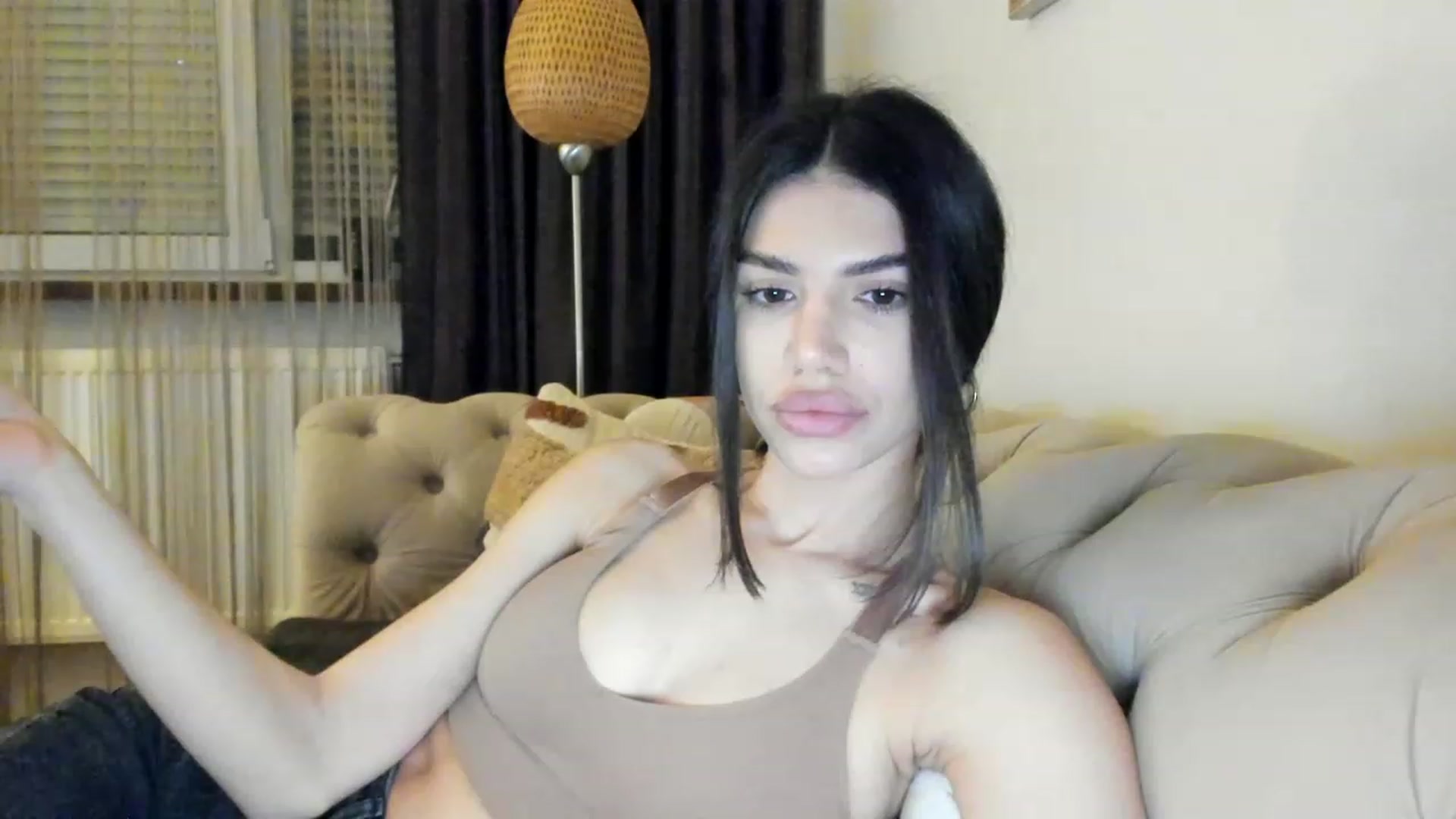 Gallery image thumbnail from Bee_Bee's myfreecams stream on, 02/18/2023, 22:19 image 9 of 20