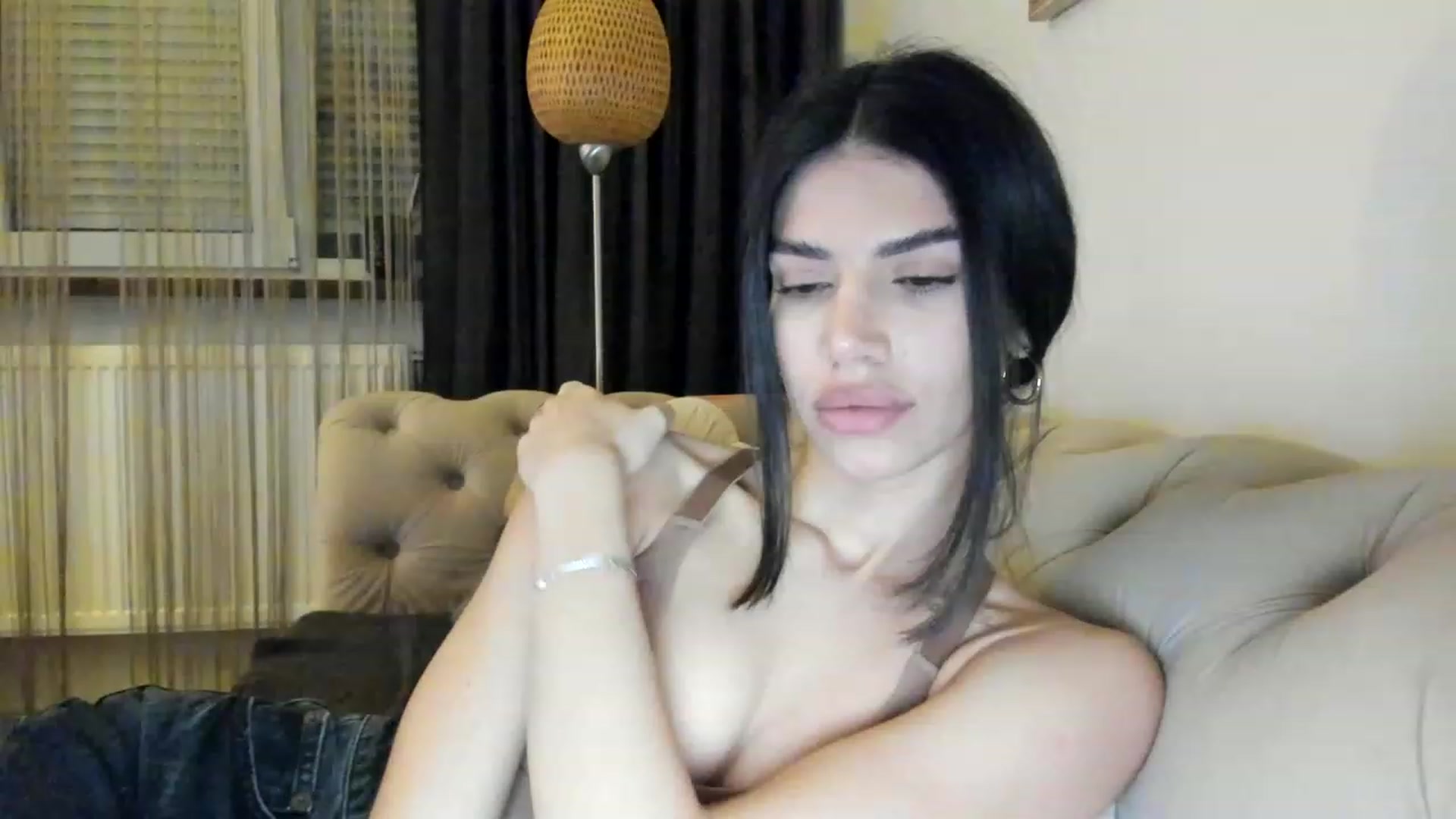 Gallery image thumbnail from Bee_Bee's myfreecams stream on, 02/18/2023, 22:19 image 20 of 20