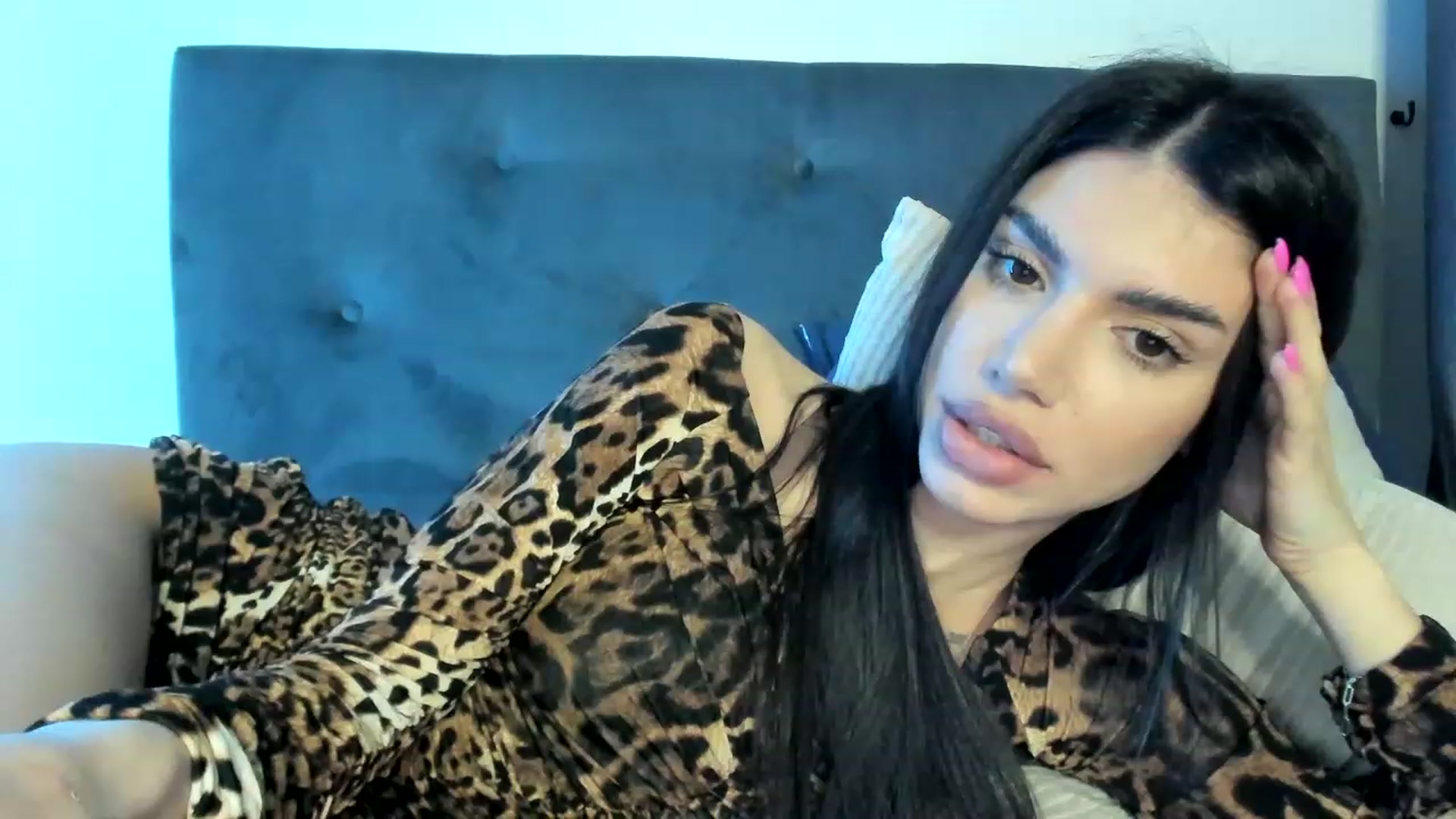 Gallery image thumbnail from Bee_Bee's myfreecams stream on, 02/20/2023, 21:59 image 16 of 20