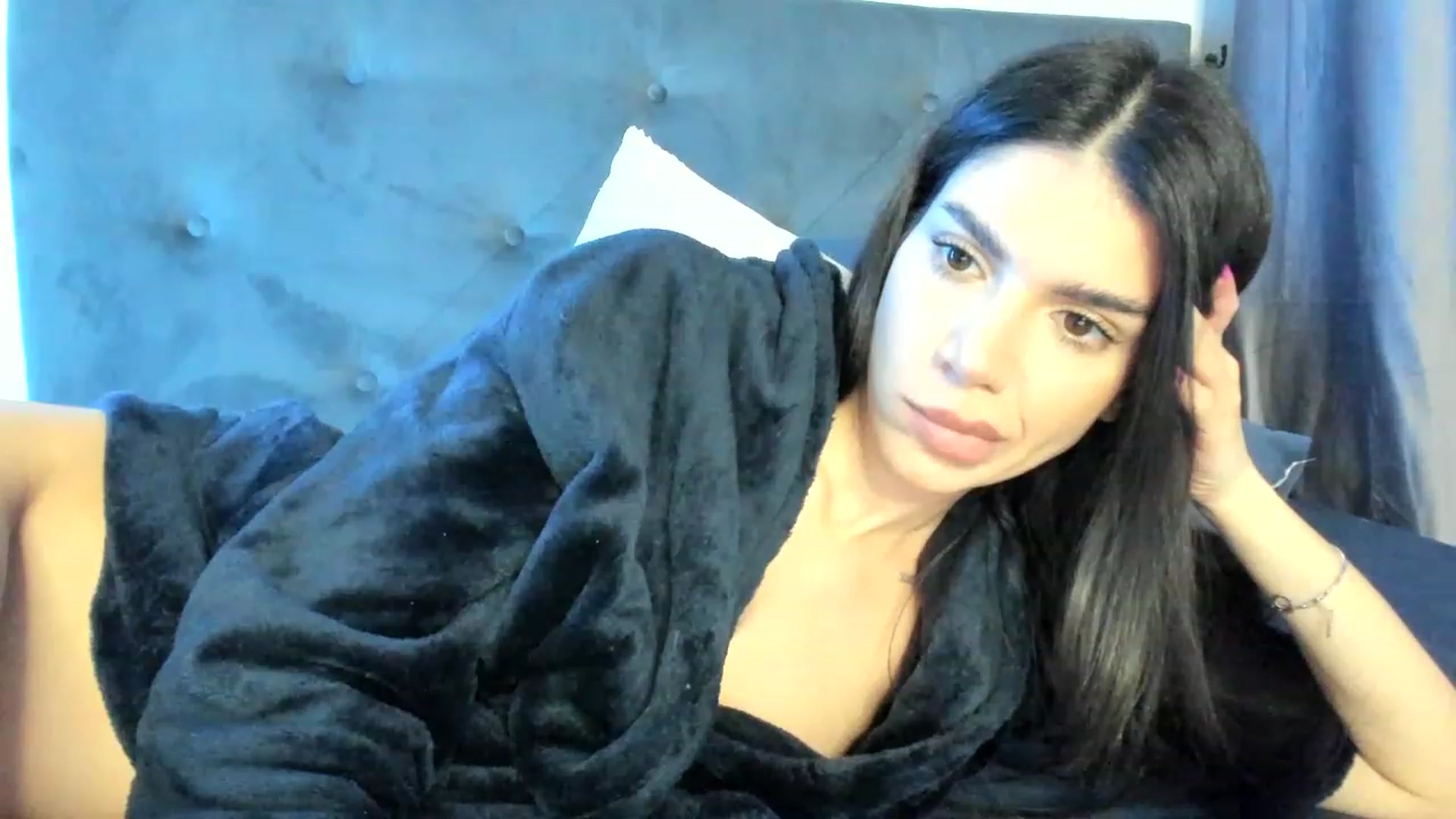Gallery image thumbnail from Bee_Bee's myfreecams stream on, 02/21/2023, 24:20 image 13 of 20