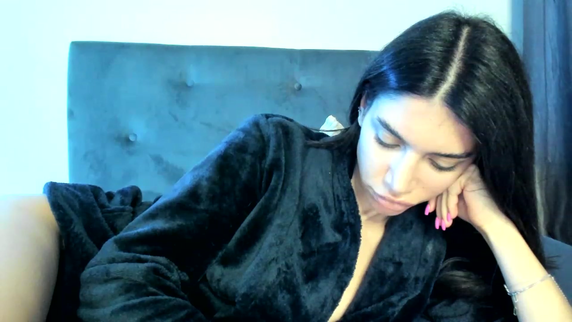 Gallery image thumbnail from Bee_Bee's myfreecams stream on, 02/21/2023, 24:20 image 20 of 20