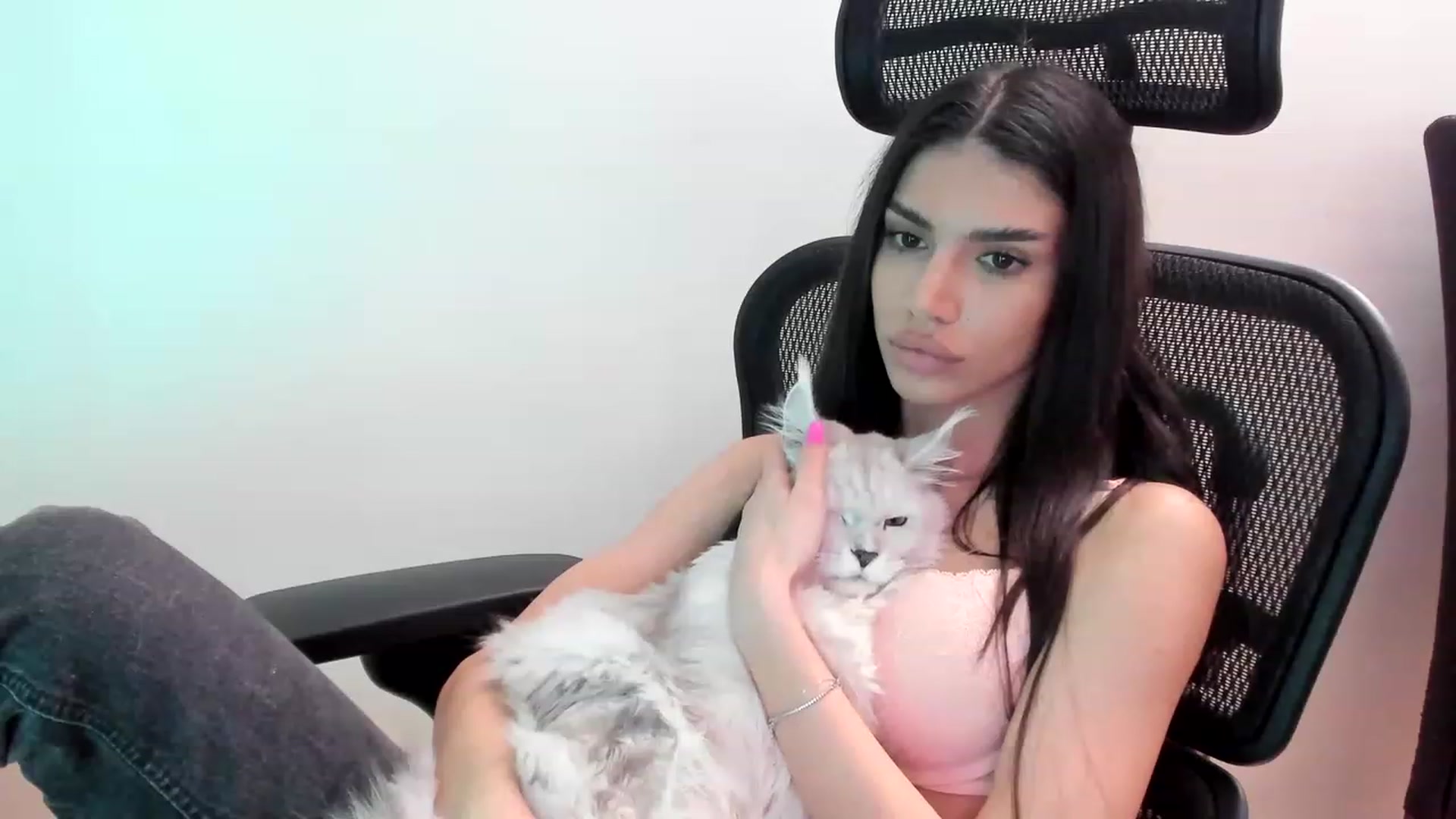 Gallery image thumbnail from Bee_Bee's myfreecams stream on, 02/23/2023, 23:42 image 17 of 20