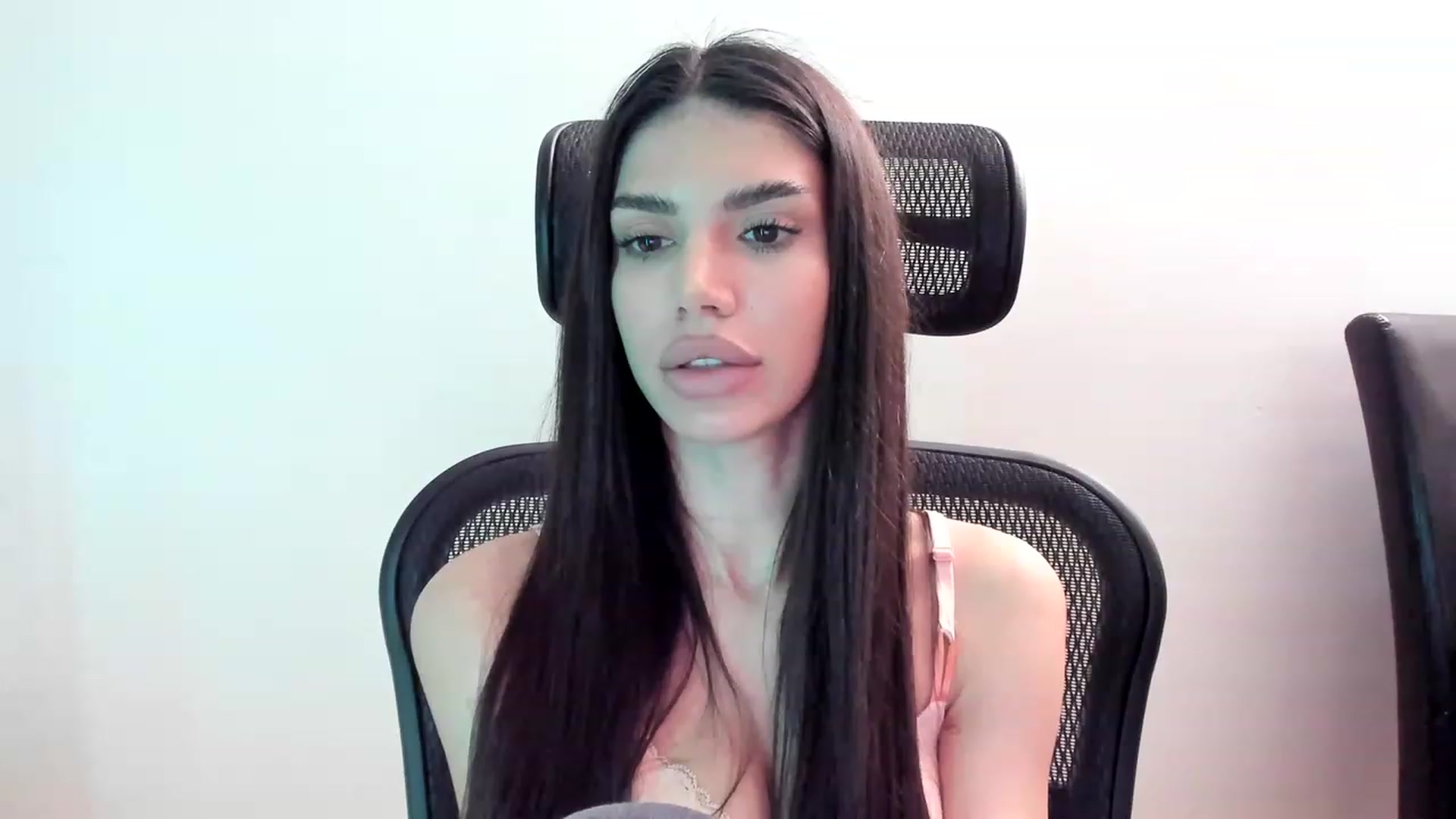 Gallery image thumbnail from Bee_Bee's myfreecams stream on, 02/23/2023, 23:42 image 15 of 20